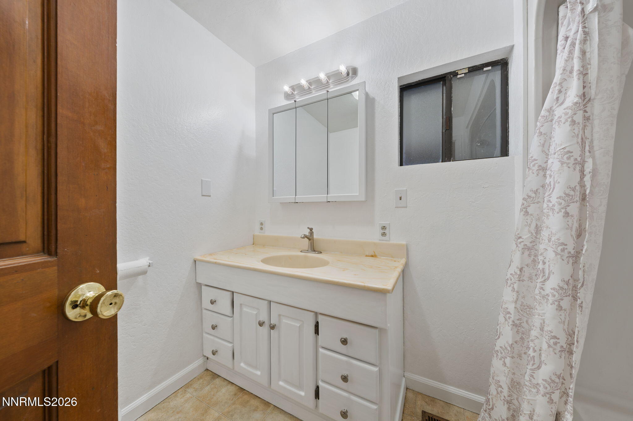 Reno, Nevada, 89510, United States, 7 Bedrooms Bedrooms, ,6 BathroomsBathrooms,Residential,Active,2027745