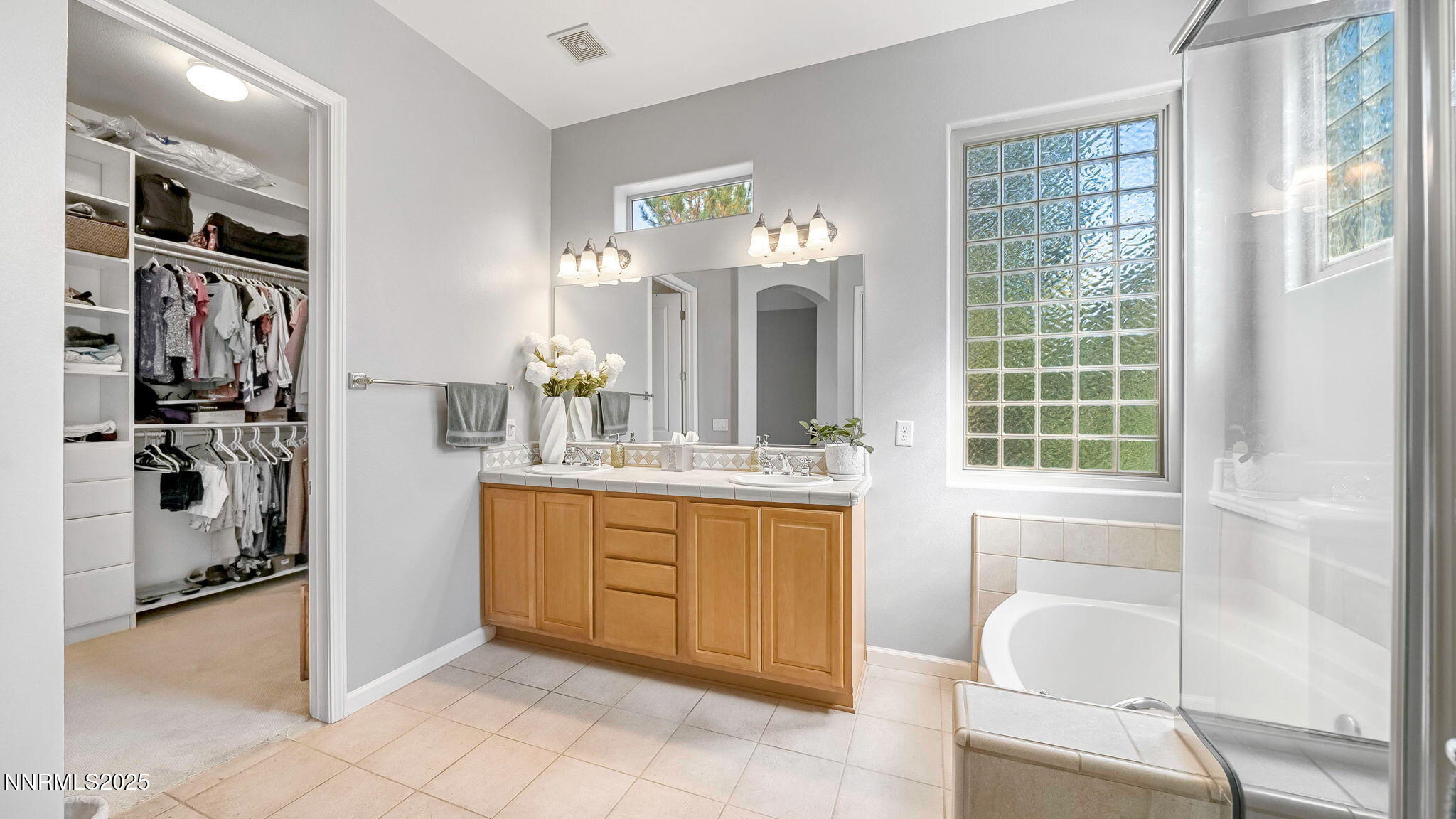 24-DSC00799_800_801_803-Edit