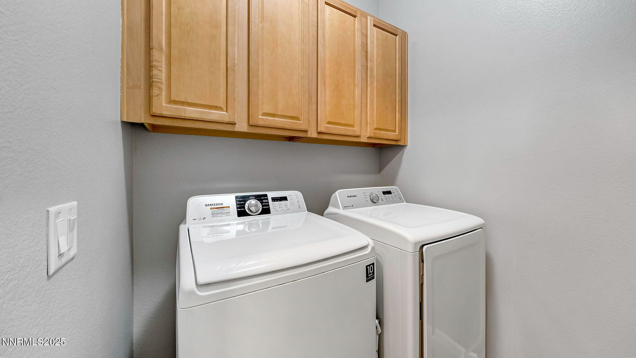 31-DSC00839_40_41_43-Edit