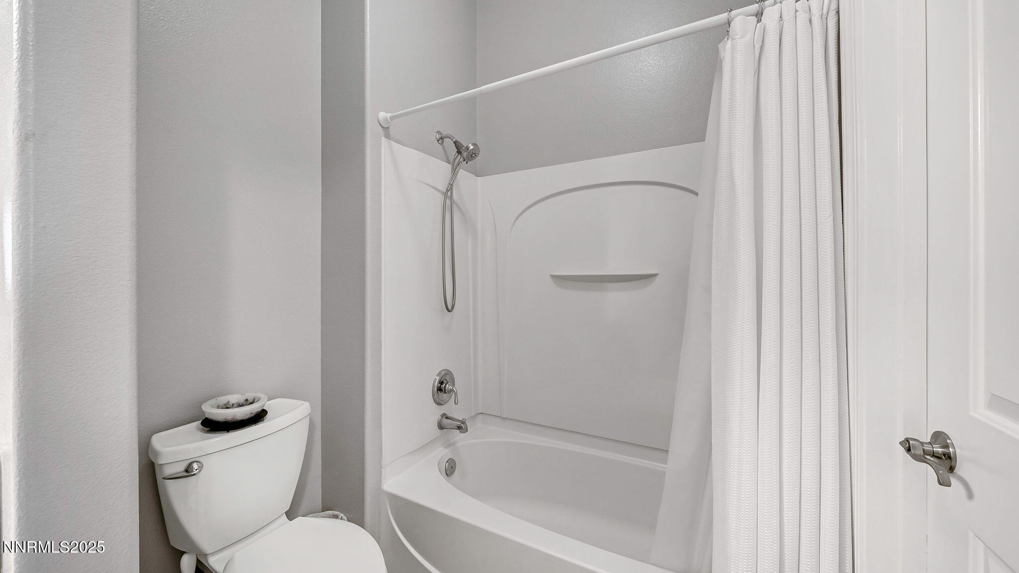 25-DSC00844_5_6_8-Edit