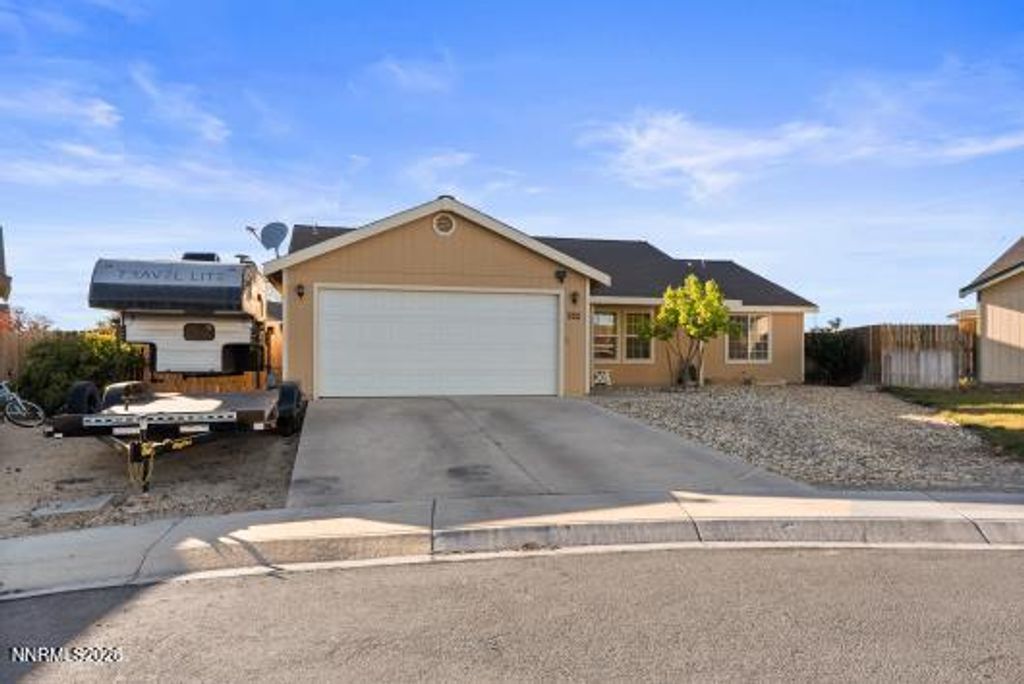 Photo of 552 Spur Court, Fernley, NV 89408 (MLS # 260003960)