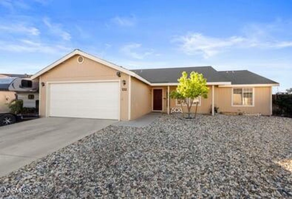Photo of 552 Spur Court, Fernley, NV 89408 (MLS # 260003960)