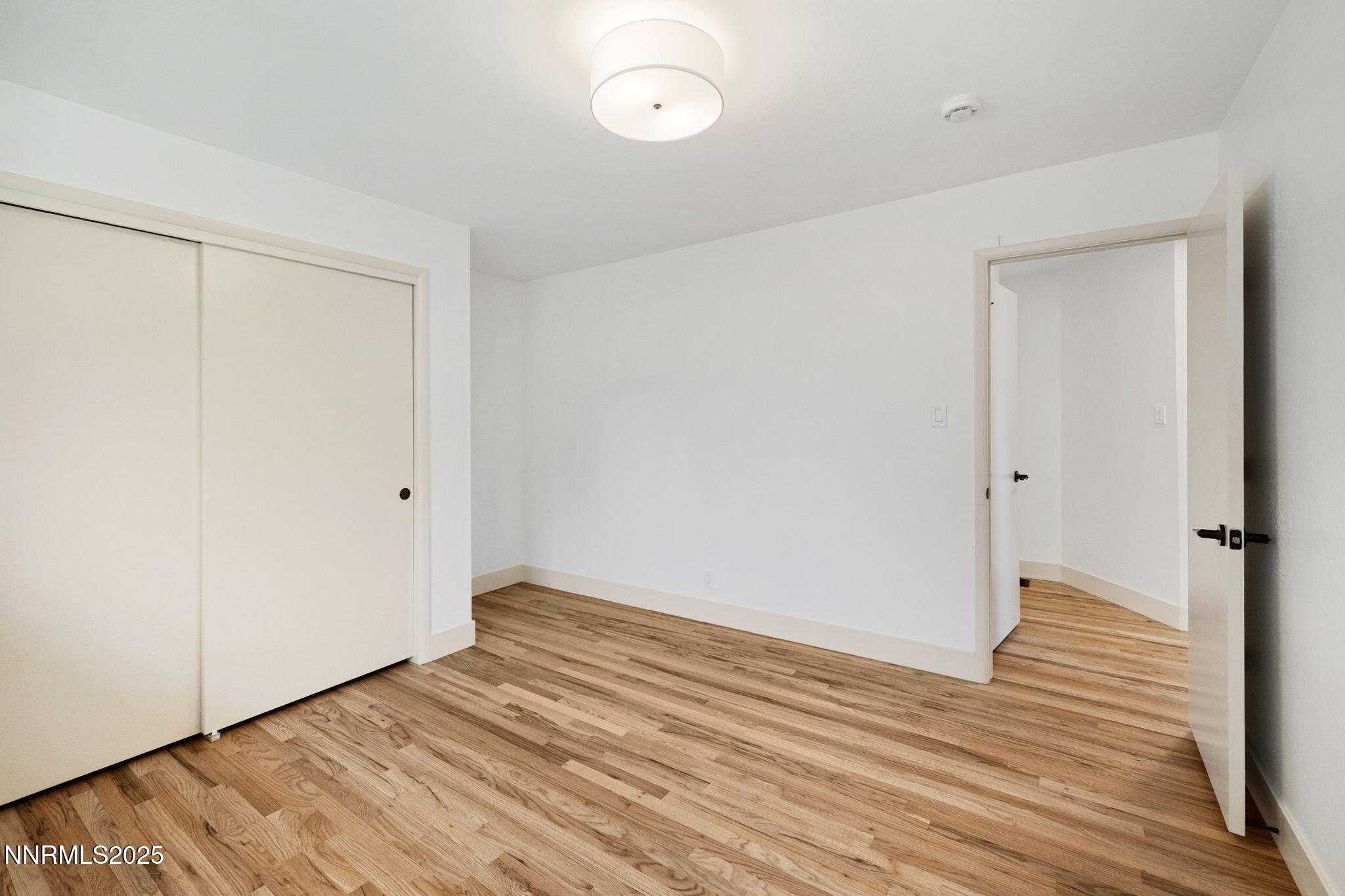 28-web-or-mls-50 Moore-28