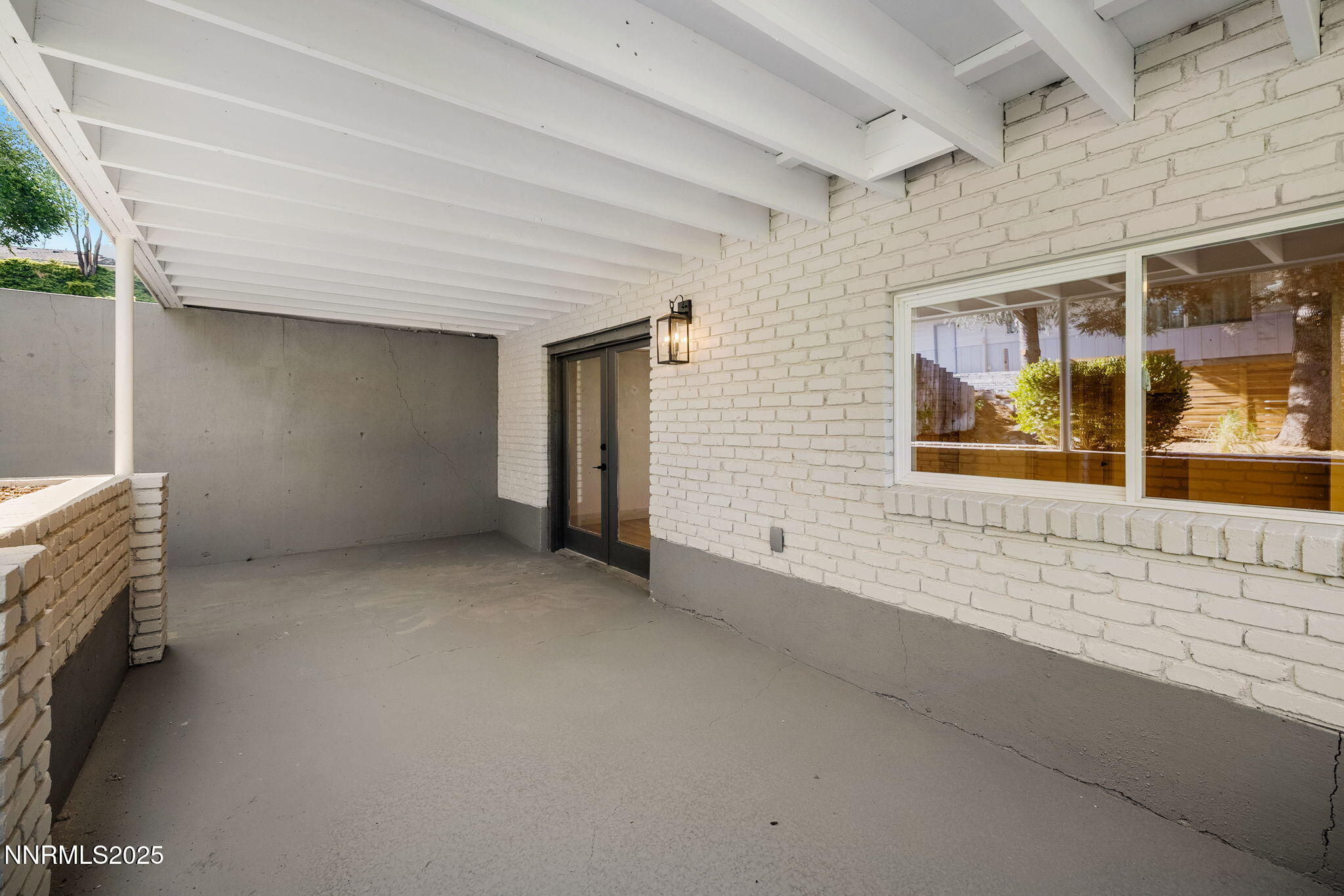 32-web-or-mls-50 Moore-33