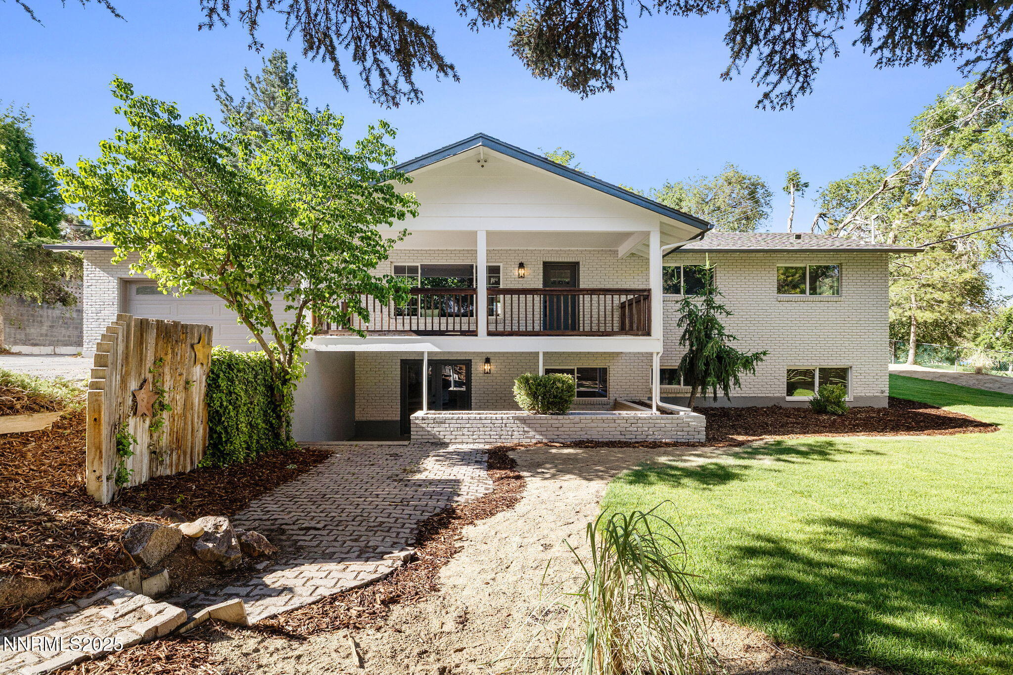 4-web-or-mls-50 Moore-5