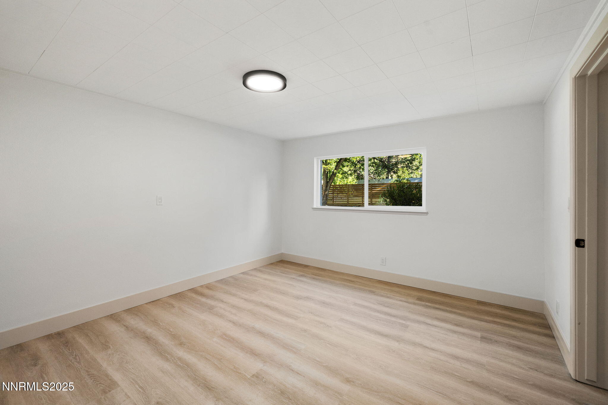 33-web-or-mls-50 Moore-34