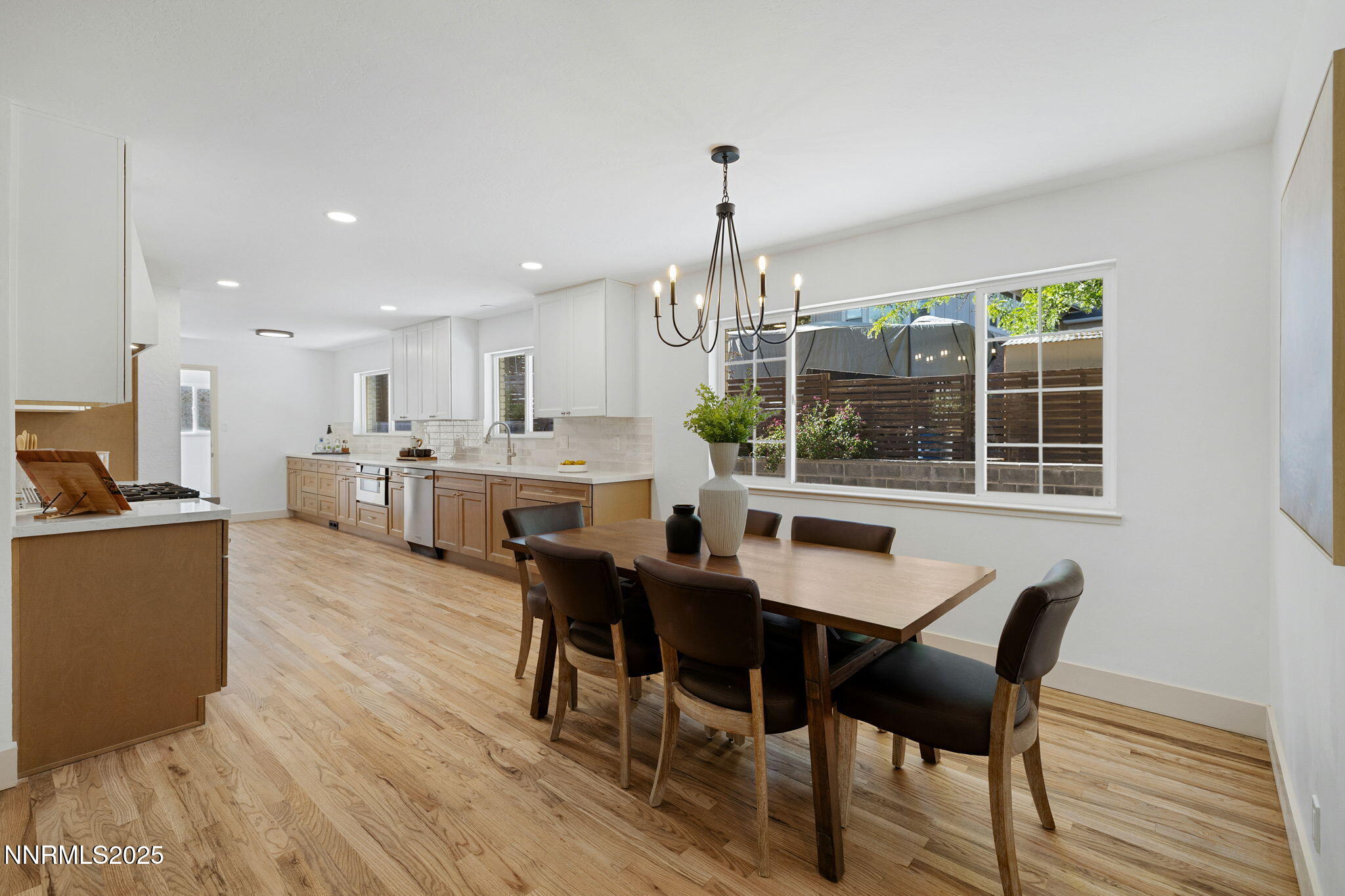 16-web-or-mls-50 Moore-16