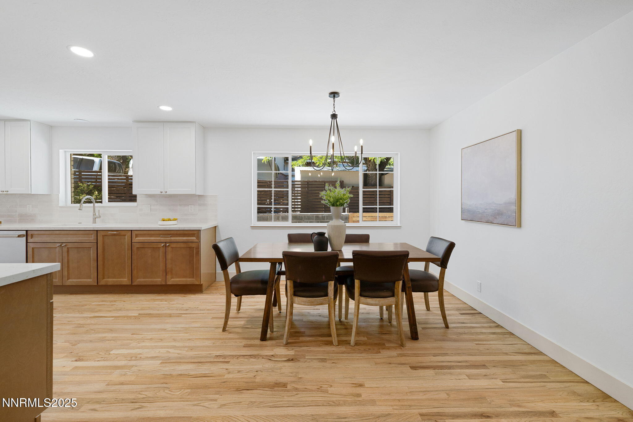 13-web-or-mls-50 Moore-15