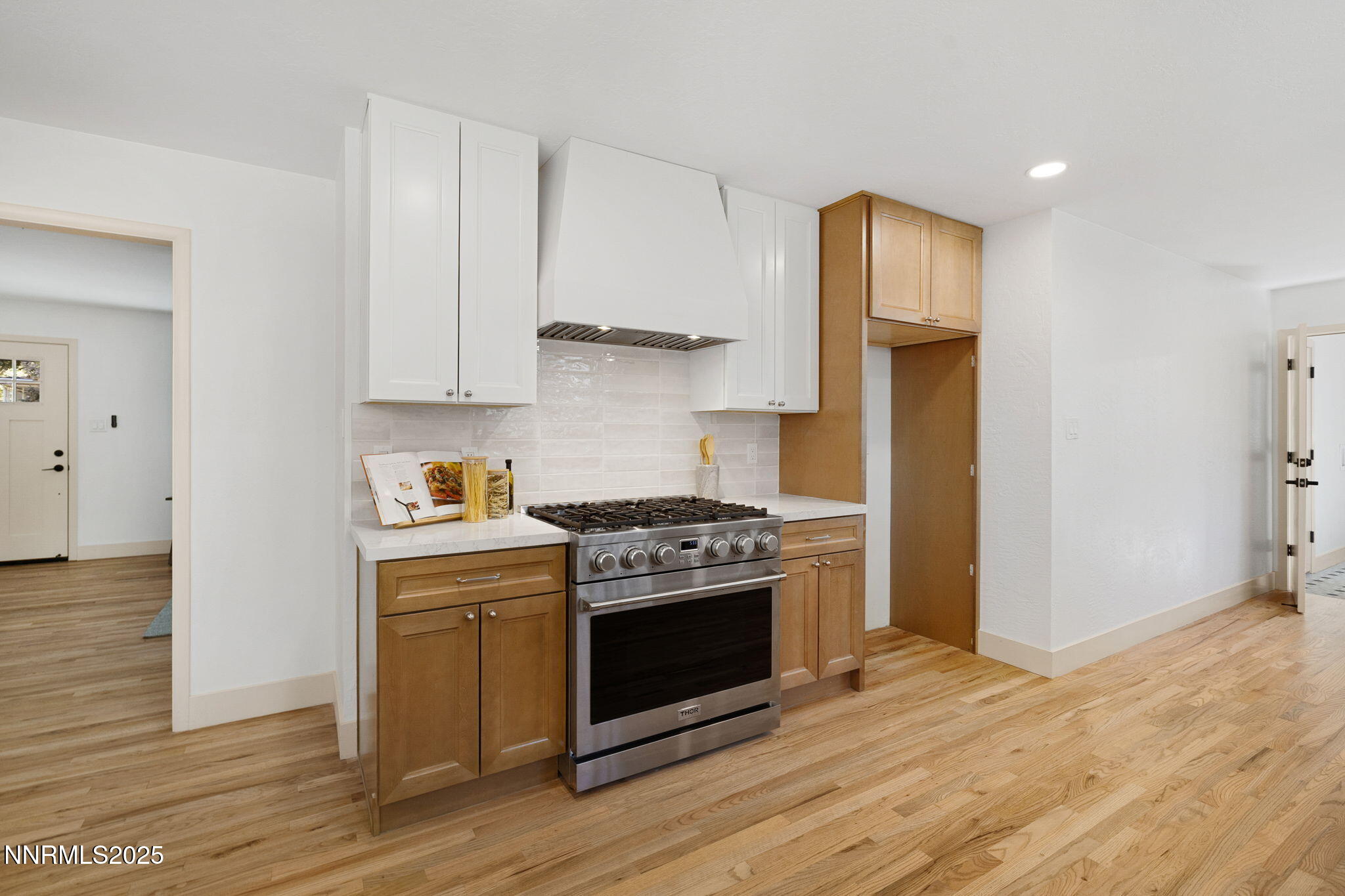 14-web-or-mls-50 Moore-17