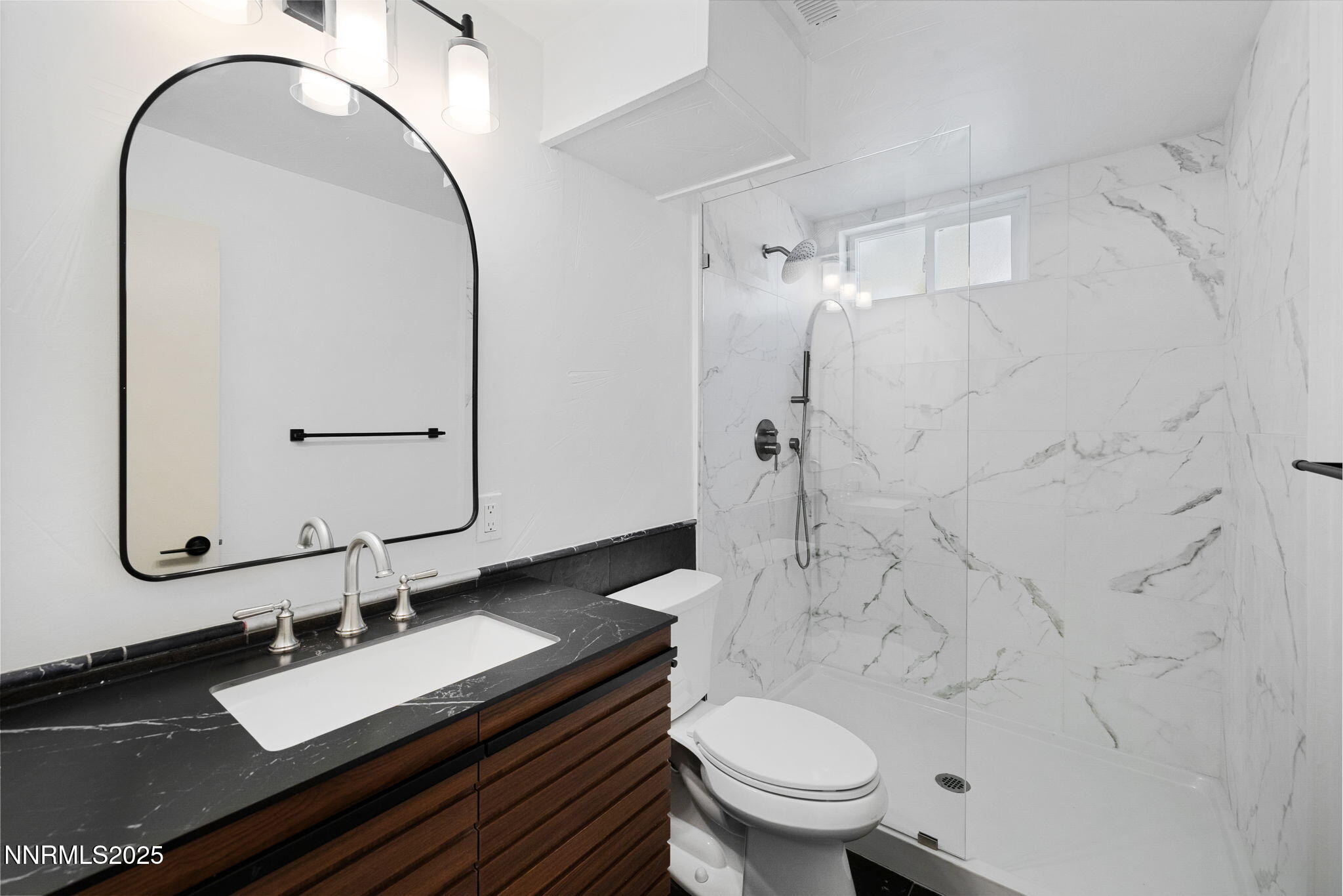 39-web-or-mls-50 Moore-39