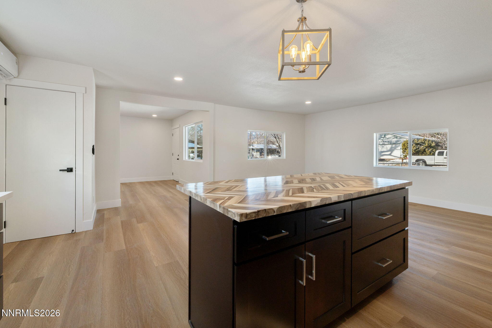 9-web-or-mls-0X3A1515