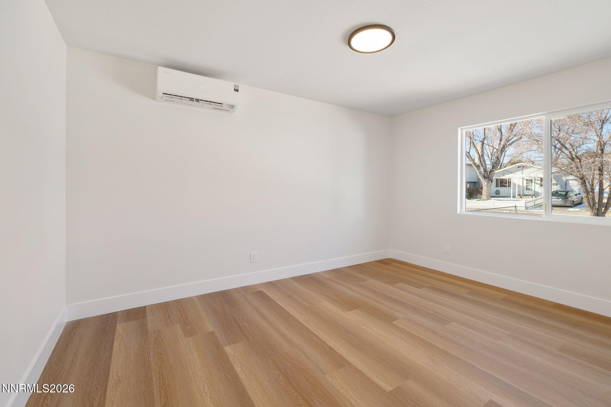 26-web-or-mls-0X3A1535