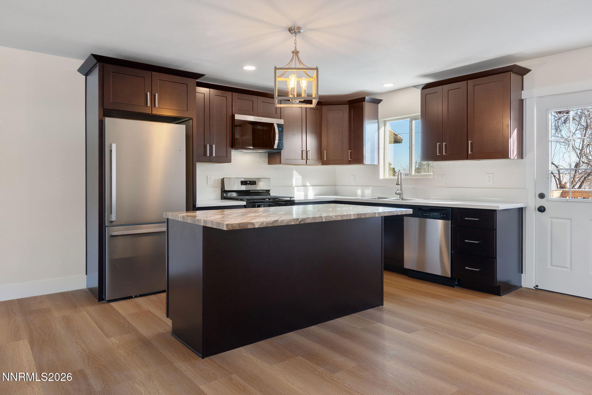 5-web-or-mls-0X3A1508