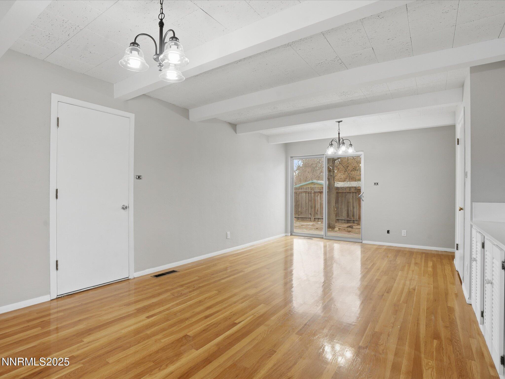 14-960 W 12th St-113