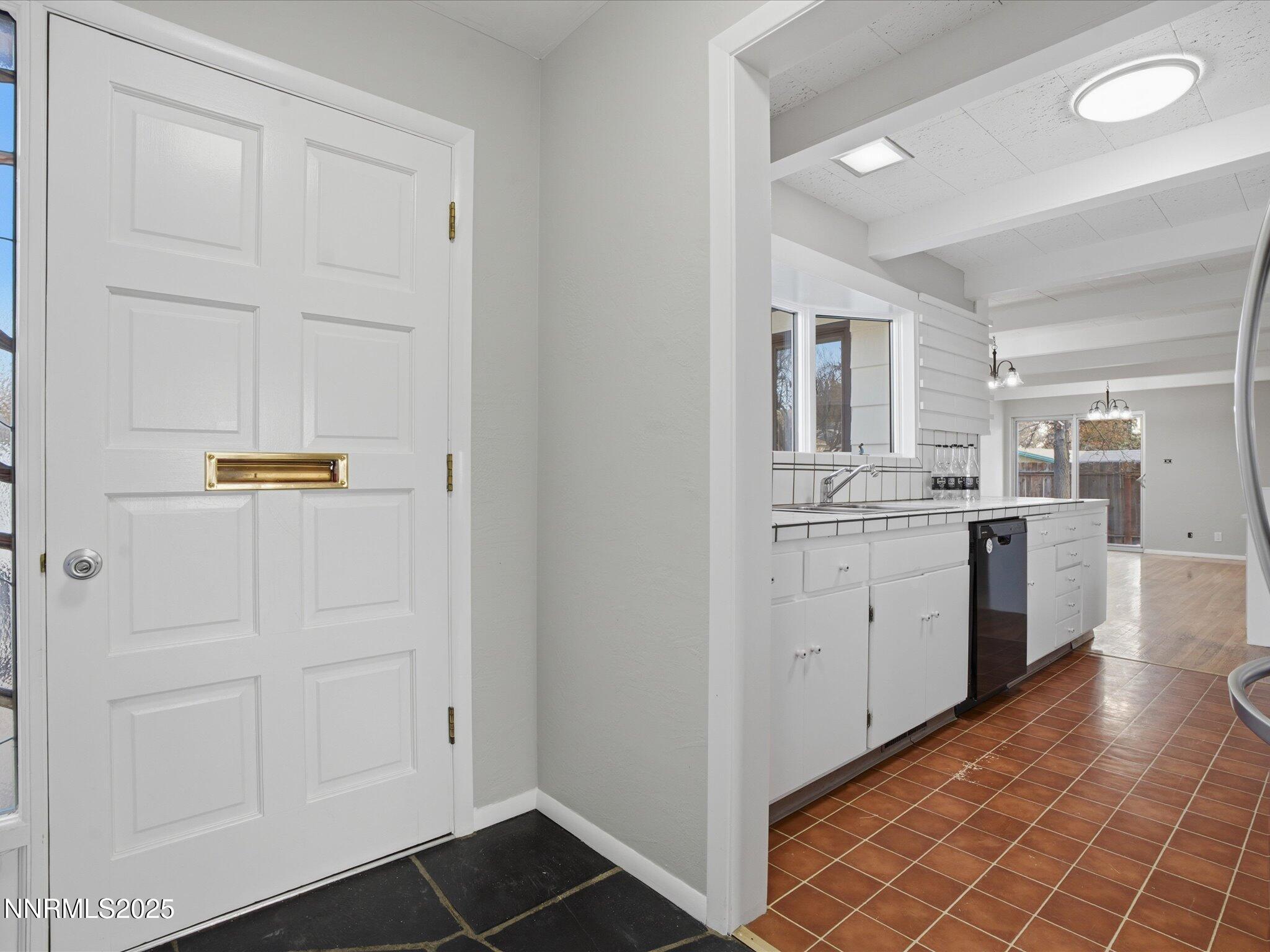 10-960 W 12th St-109