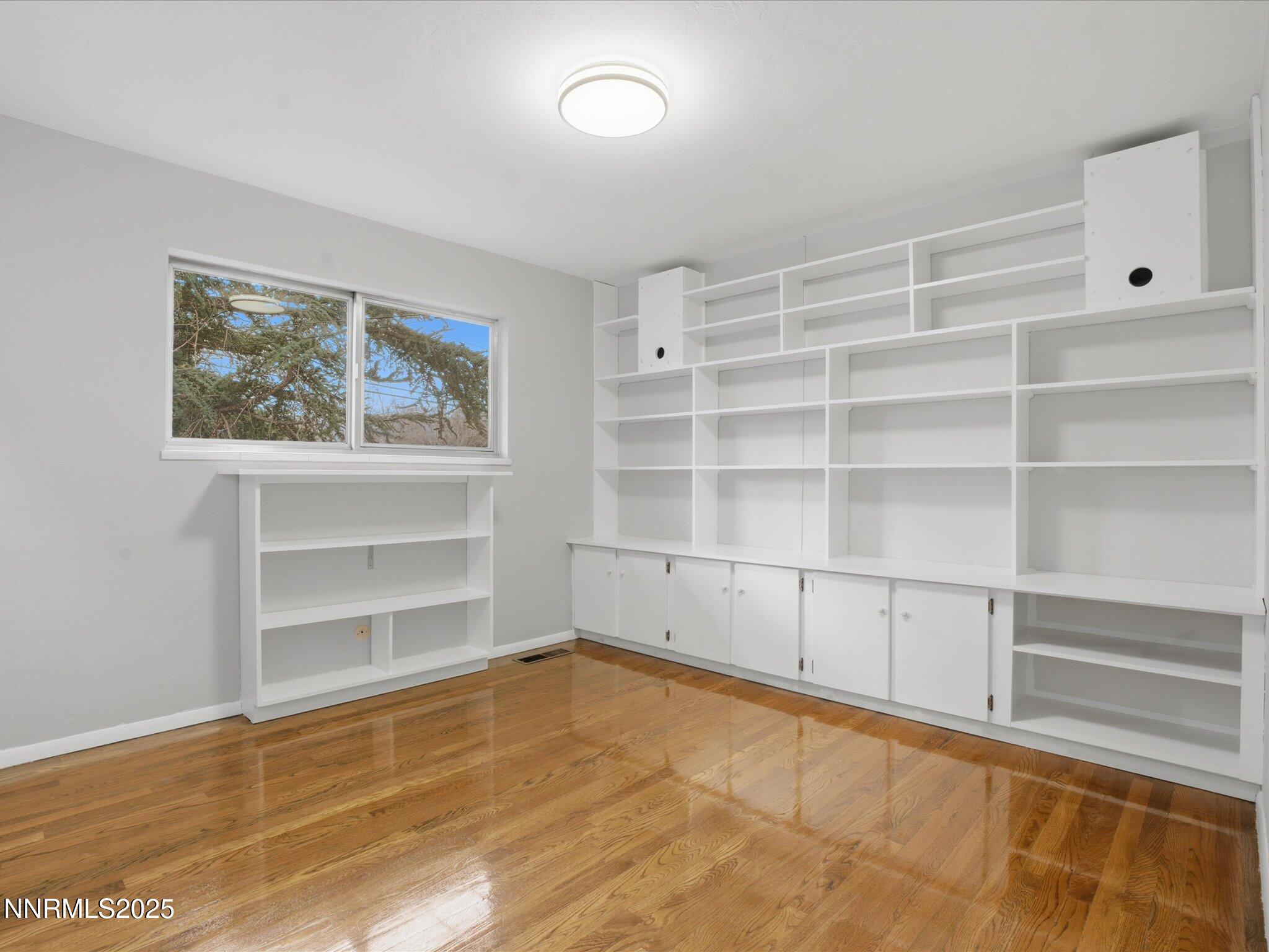 33-960 W 12th St-132