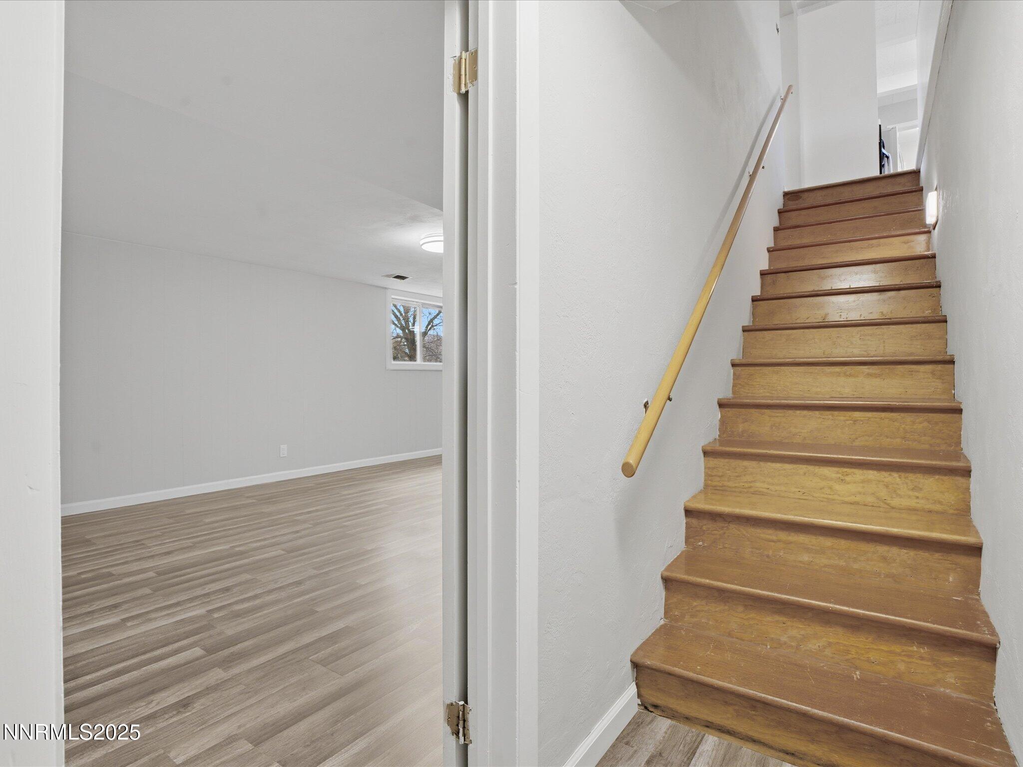 56-960 W 12th St-155