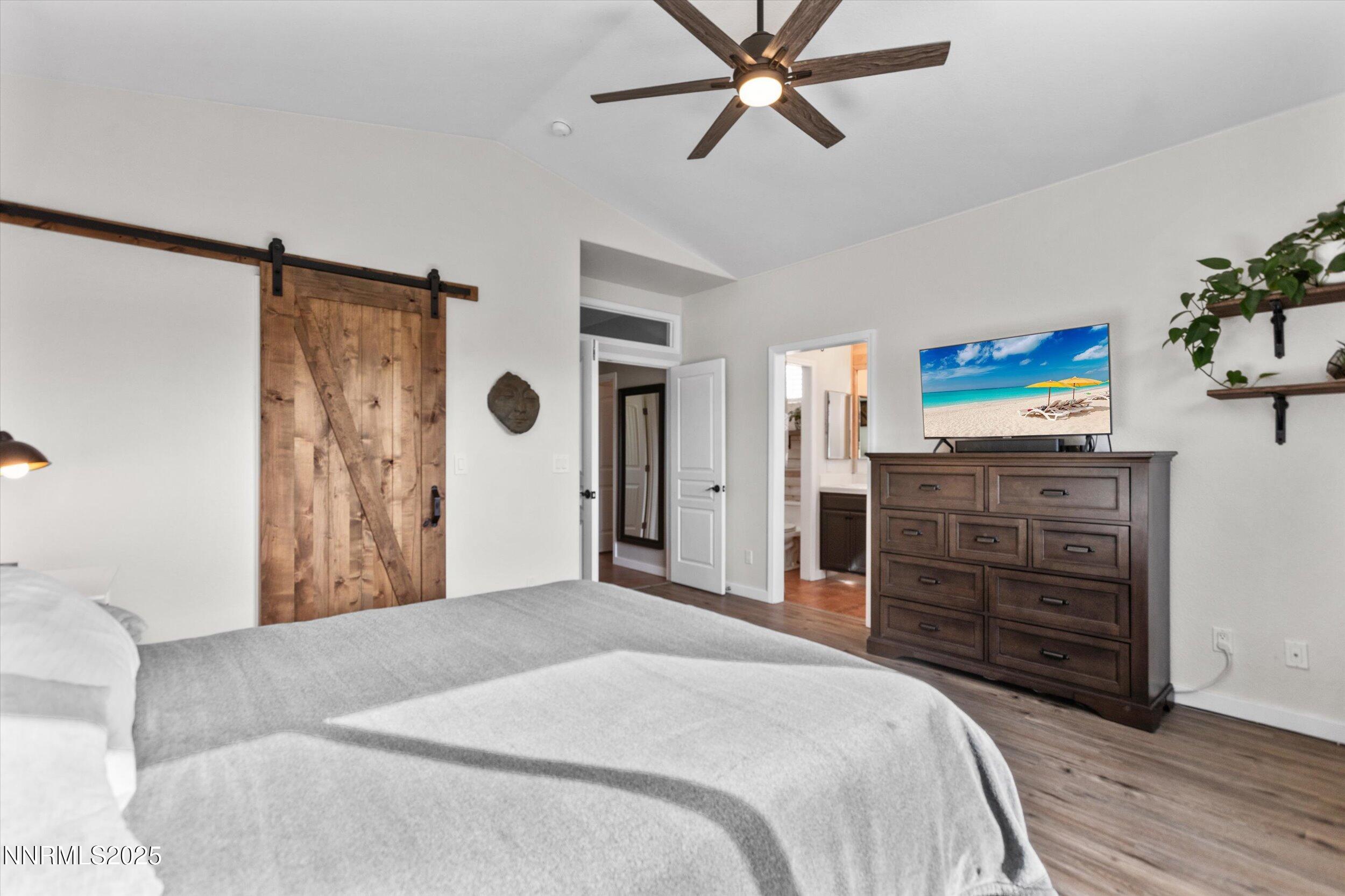 3-Photo 30-10-25, 02 20 32