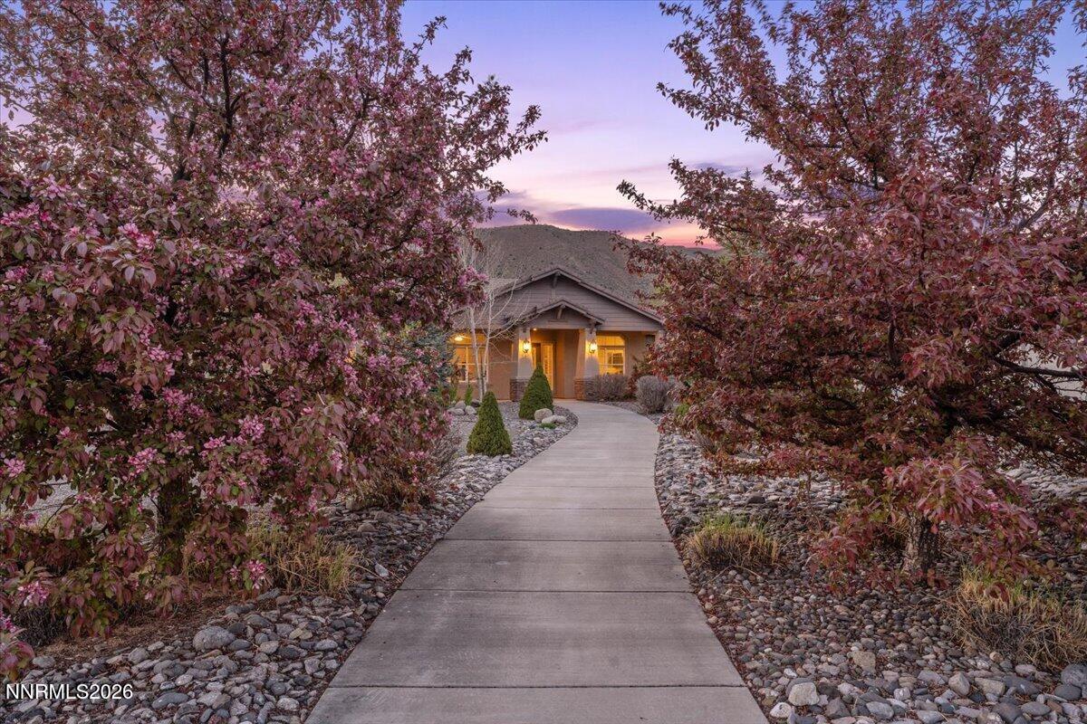 Sparks, Nevada, 89441, United States, 5 Bedrooms Bedrooms, ,4 BathroomsBathrooms,Residential,Active,2035694