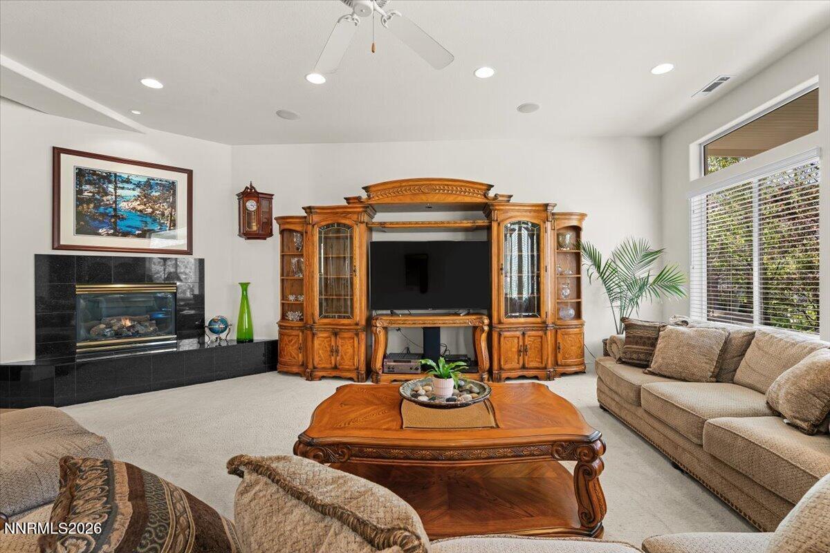 Sparks, Nevada, 89441, United States, 5 Bedrooms Bedrooms, ,4 BathroomsBathrooms,Residential,Active,2035694