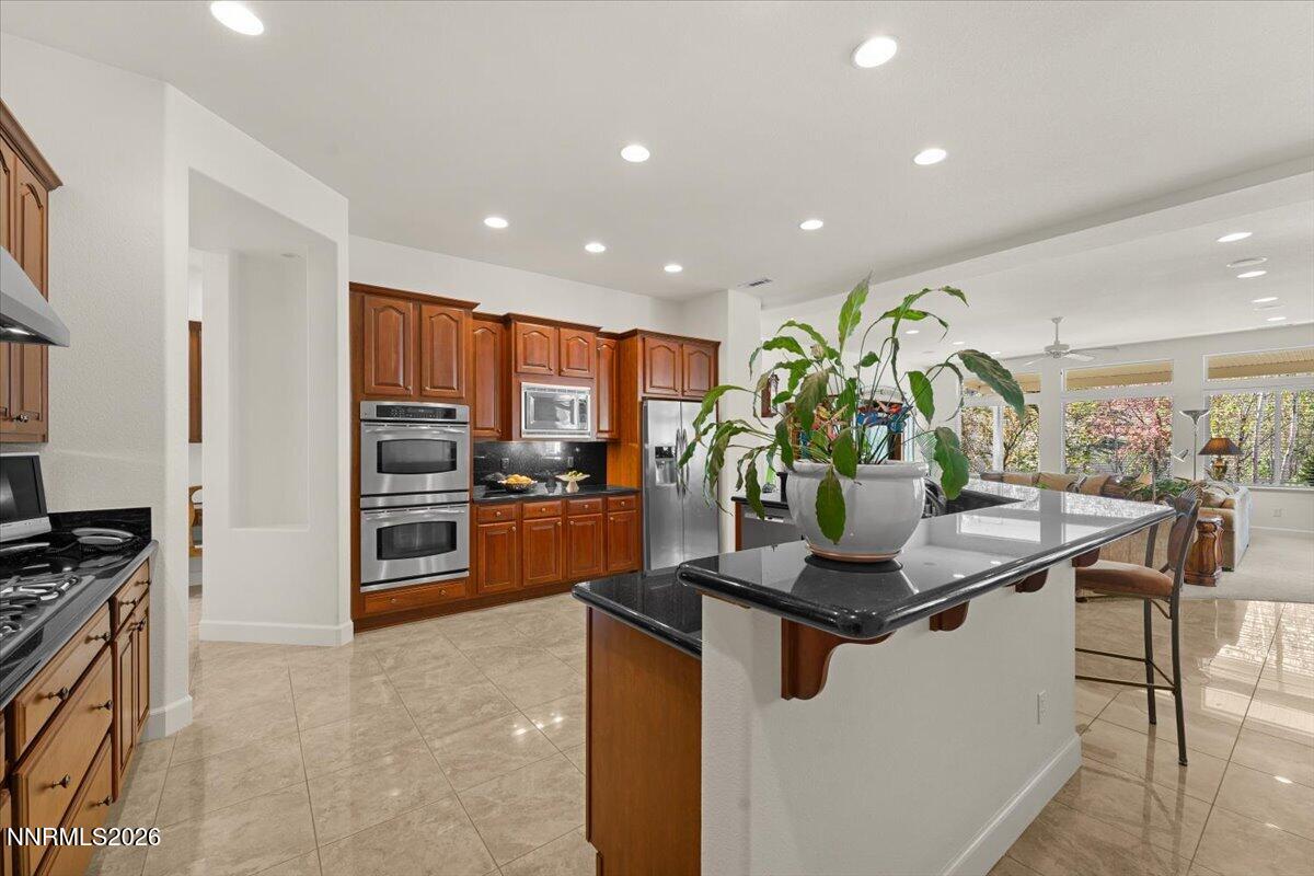 Sparks, Nevada, 89441, United States, 5 Bedrooms Bedrooms, ,4 BathroomsBathrooms,Residential,Active,2035694