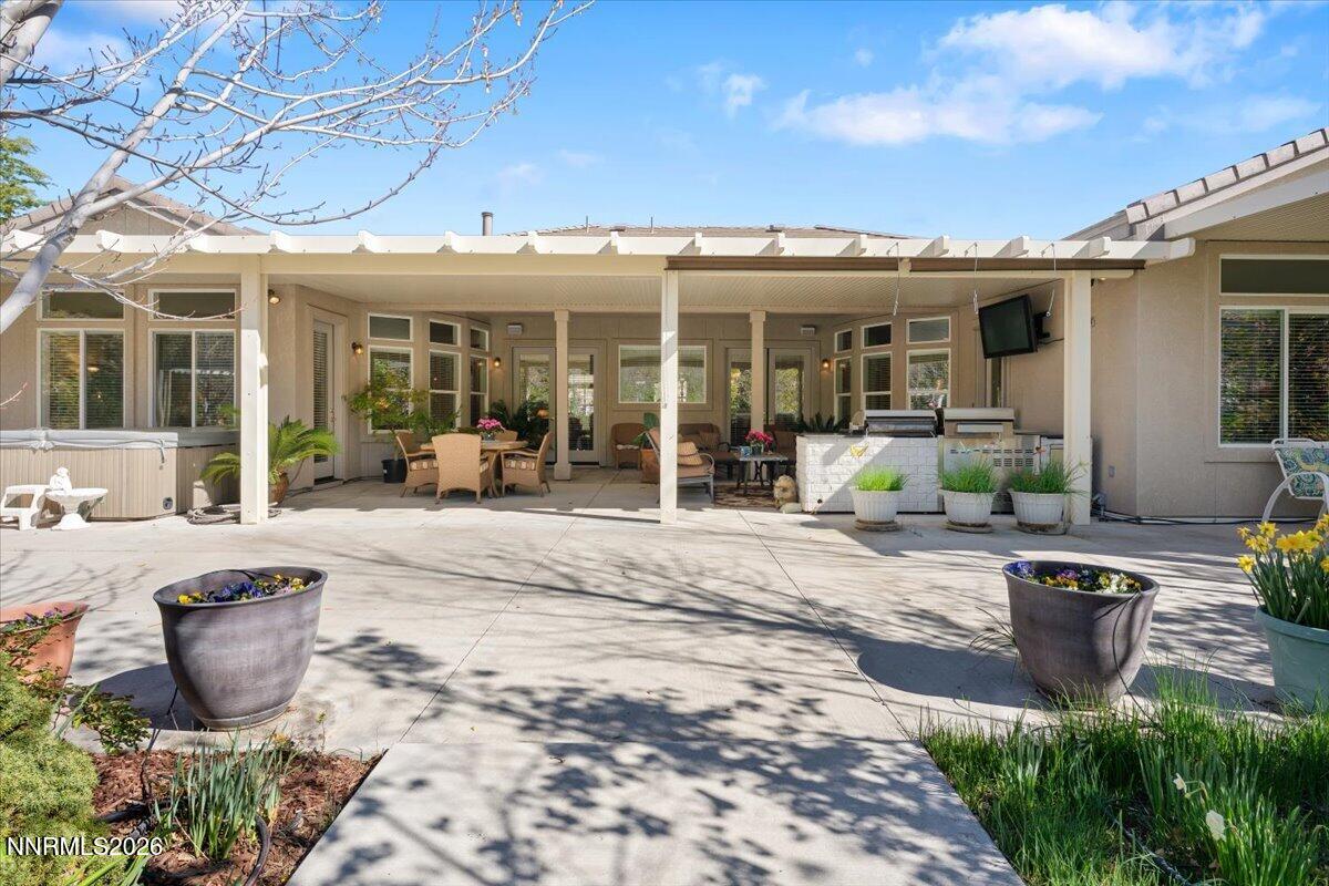 Sparks, Nevada, 89441, United States, 5 Bedrooms Bedrooms, ,4 BathroomsBathrooms,Residential,Active,2035694