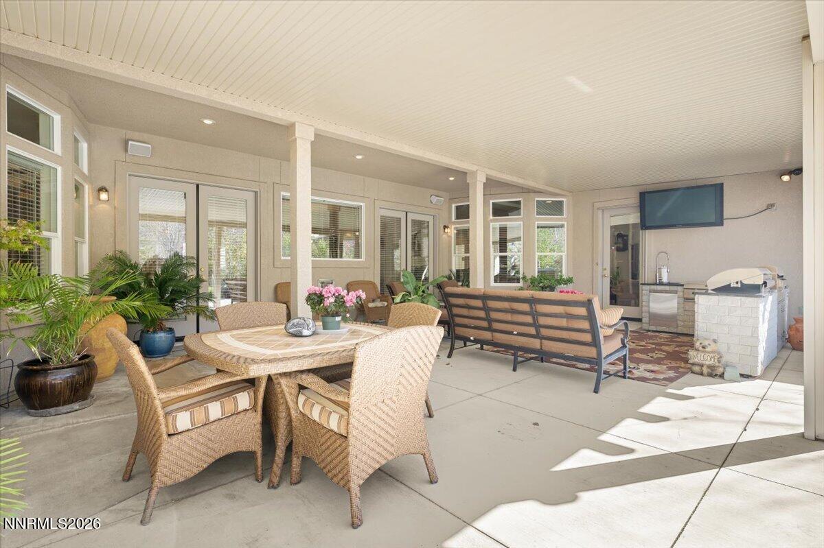 Sparks, Nevada, 89441, United States, 5 Bedrooms Bedrooms, ,4 BathroomsBathrooms,Residential,Active,2035694