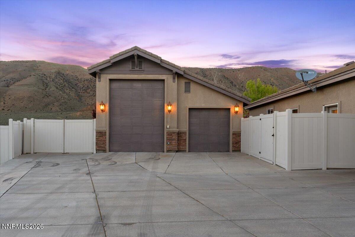 Sparks, Nevada, 89441, United States, 5 Bedrooms Bedrooms, ,4 BathroomsBathrooms,Residential,Active,2035694