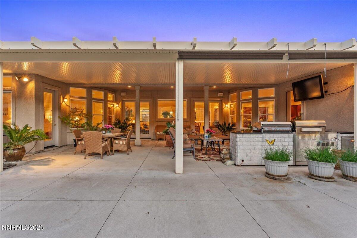 Sparks, Nevada, 89441, United States, 5 Bedrooms Bedrooms, ,4 BathroomsBathrooms,Residential,Active,2035694