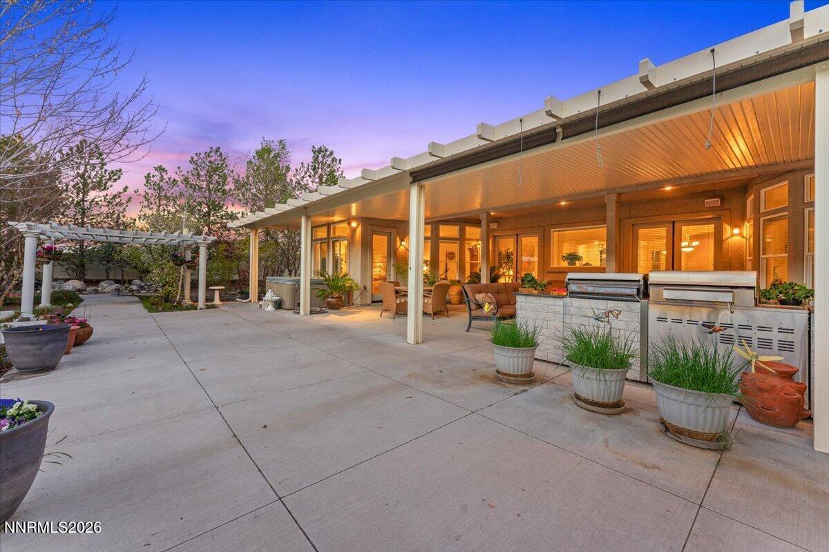 Sparks, Nevada, 89441, United States, 5 Bedrooms Bedrooms, ,4 BathroomsBathrooms,Residential,Active,2035694