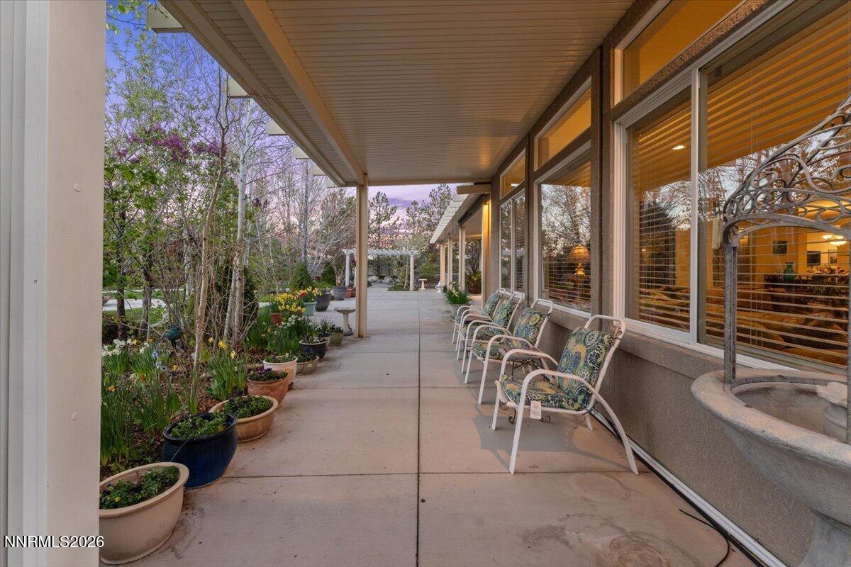 Sparks, Nevada, 89441, United States, 5 Bedrooms Bedrooms, ,4 BathroomsBathrooms,Residential,Active,2035694