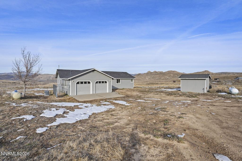 Photo of 200 Thoroughbred Circle, Reno, NV 89508 (MLS # 260000741)