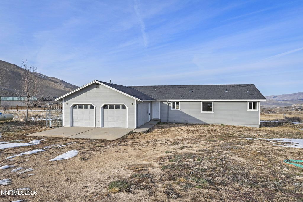 Photo of 200 Thoroughbred Circle, Reno, NV 89508 (MLS # 260000741)