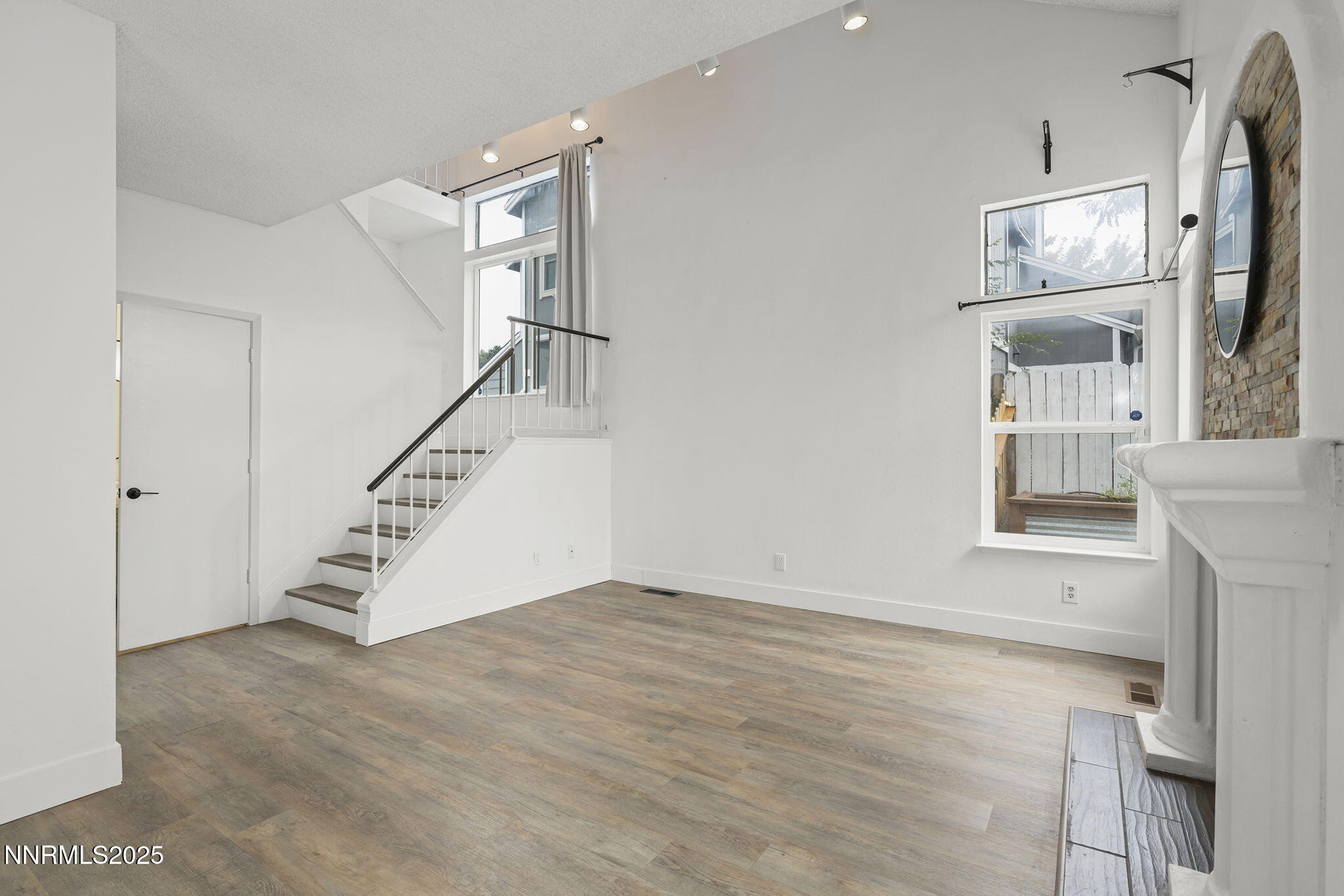 5-web-or-mls-_DSC0039