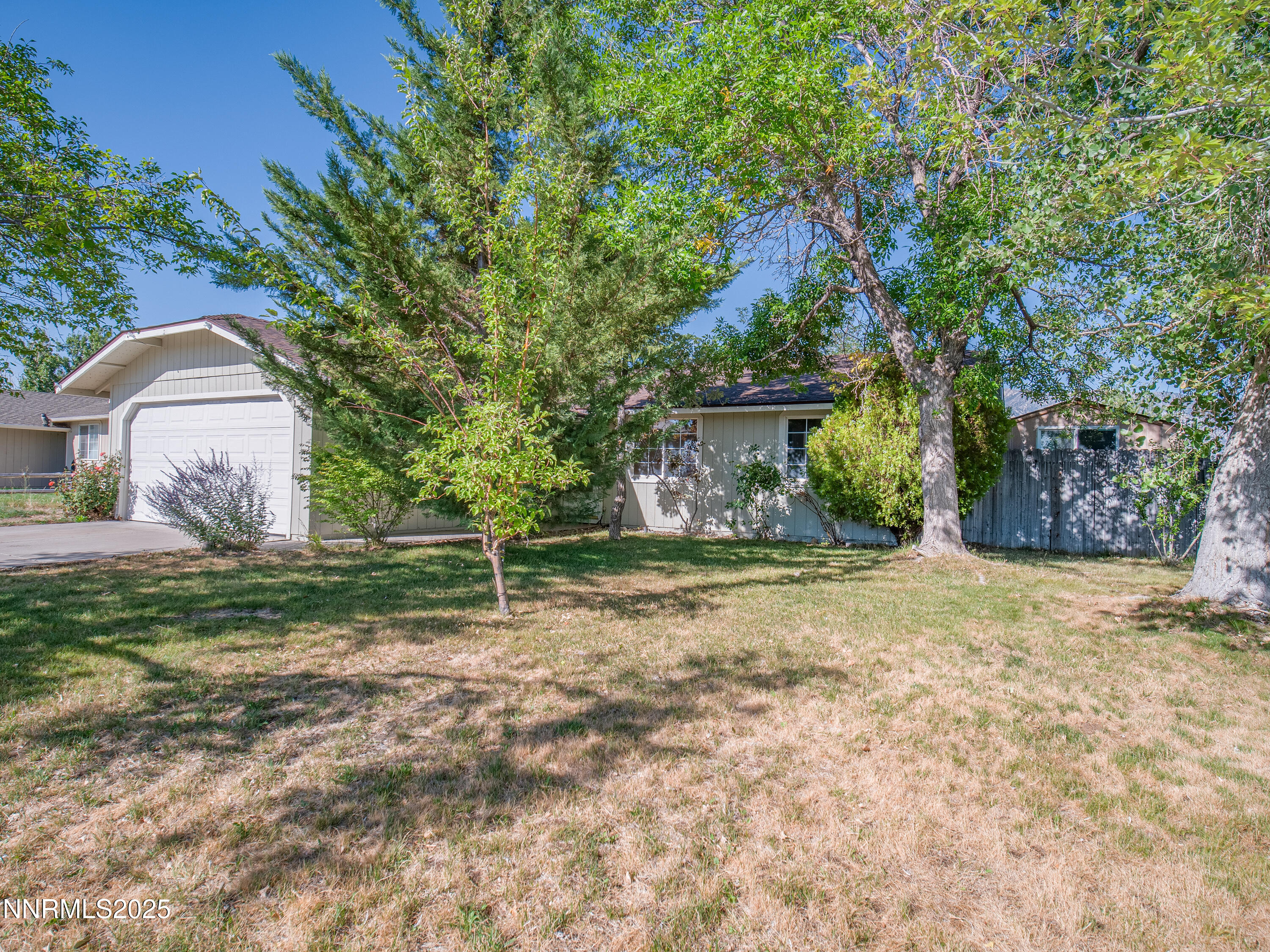1398 Leonard Road