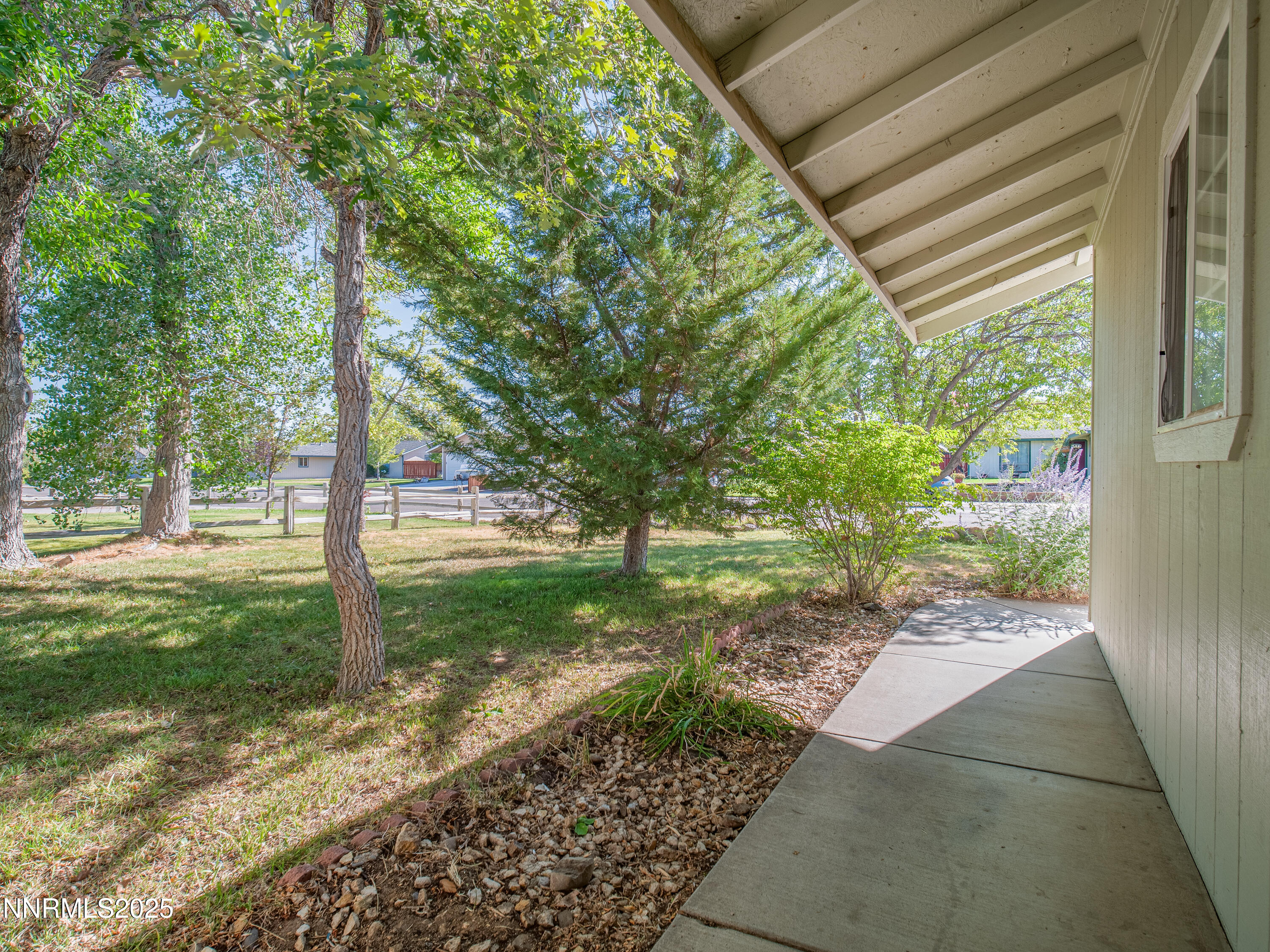 1398 Leonard Road