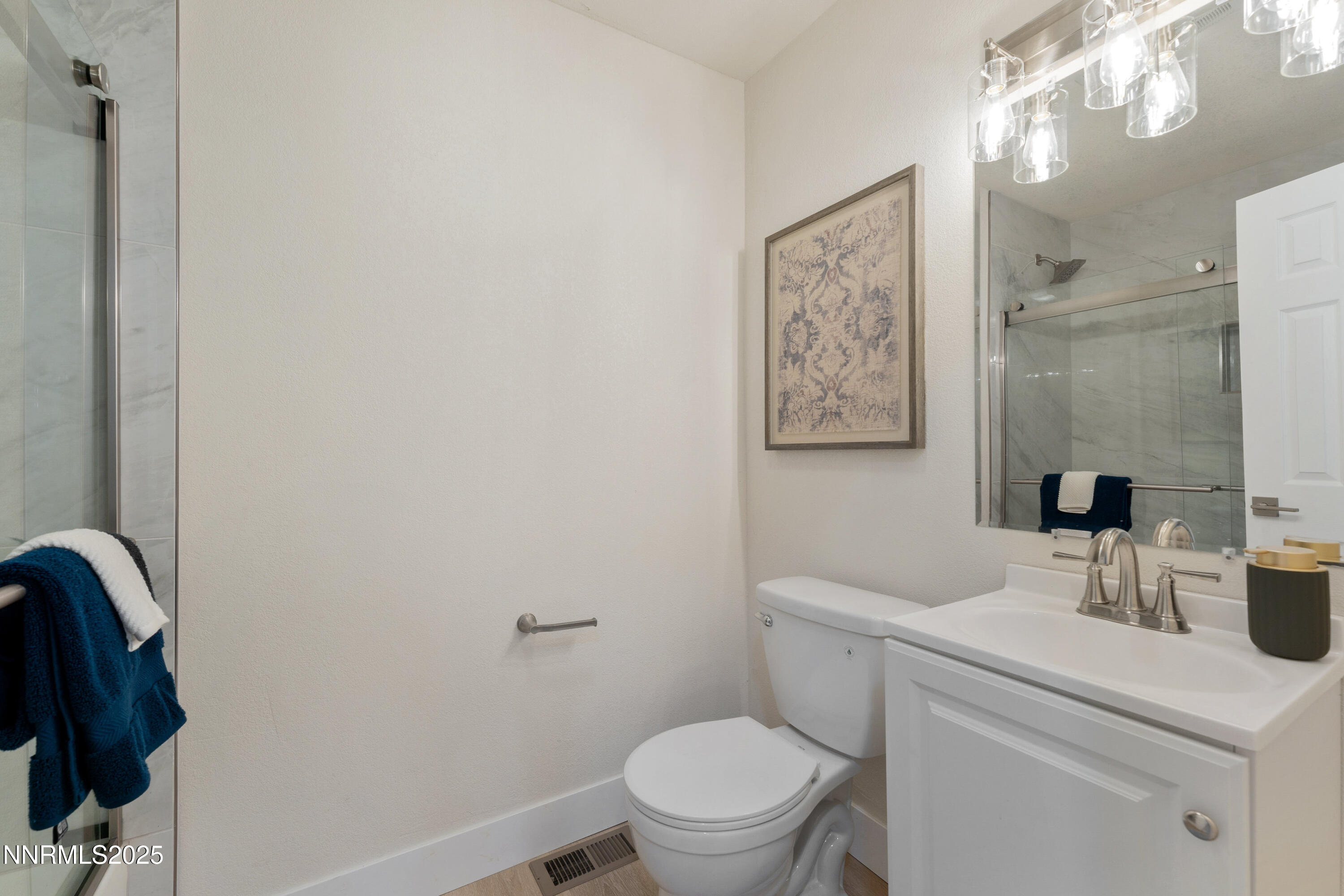 017_35-print-a7402870_739