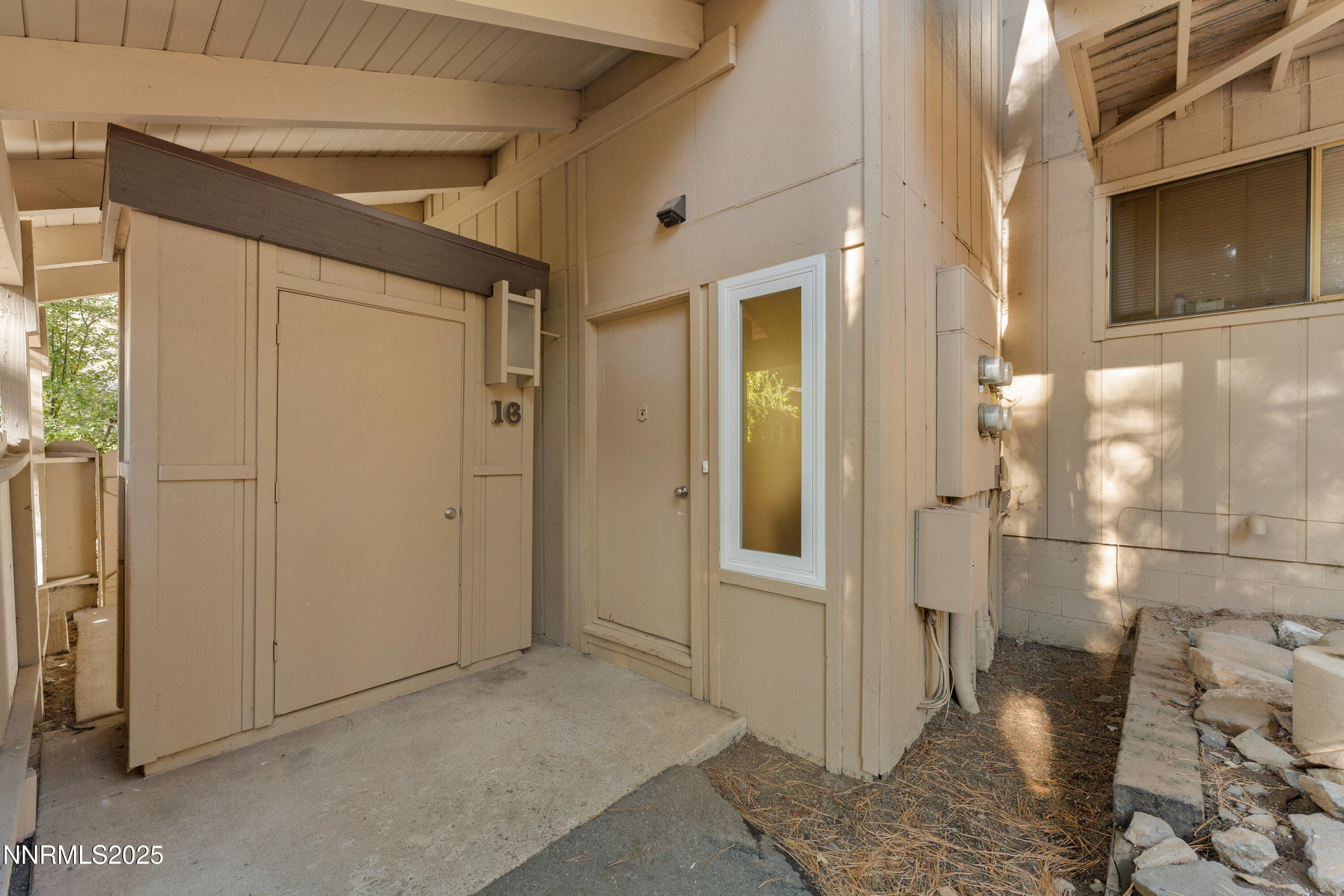 023_26-print-a7402979_758