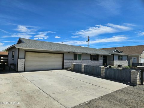 215 Ruby Street Fernley NV 89408