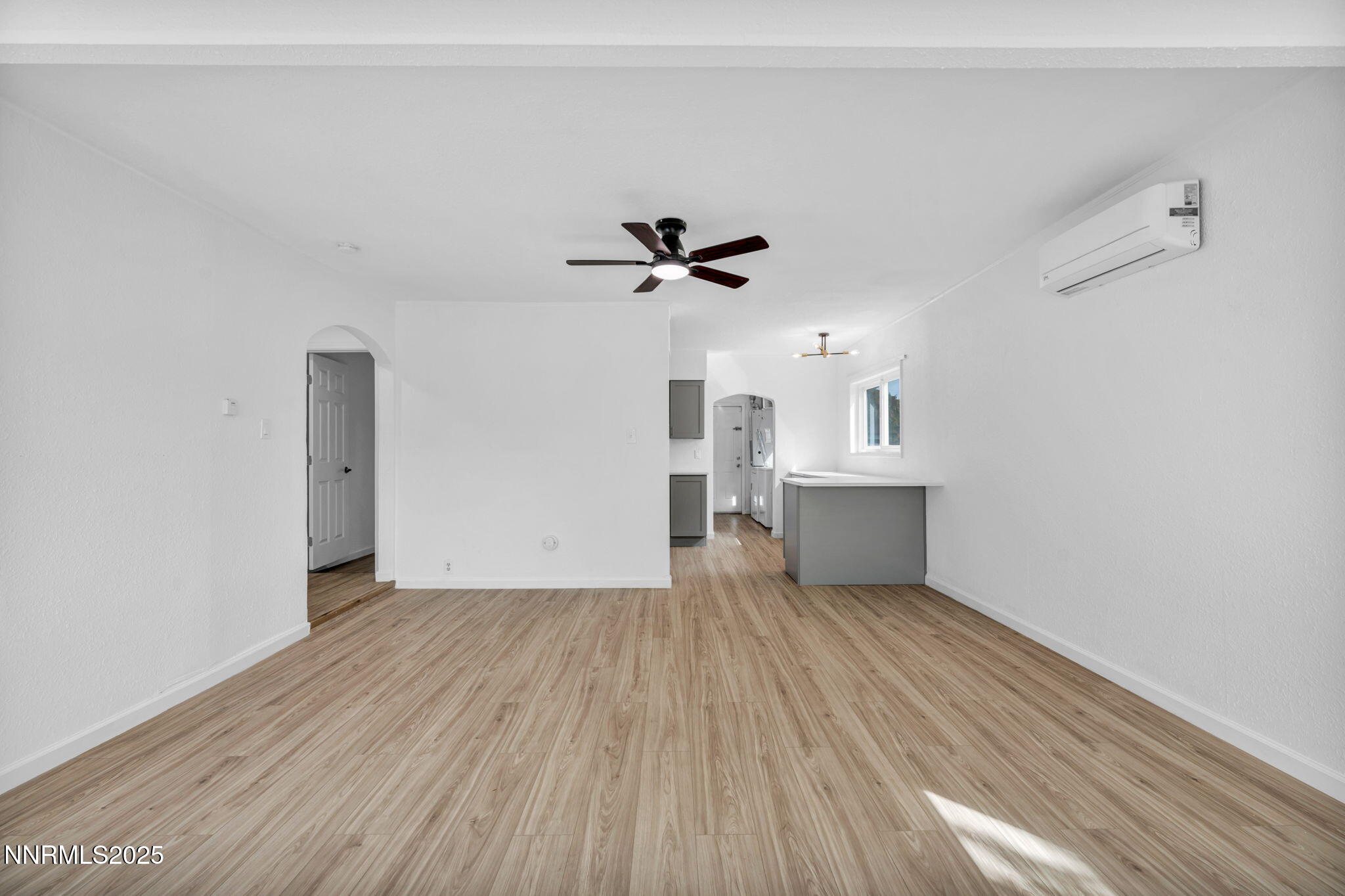 54-web-or-mls-1281-e-10th-st