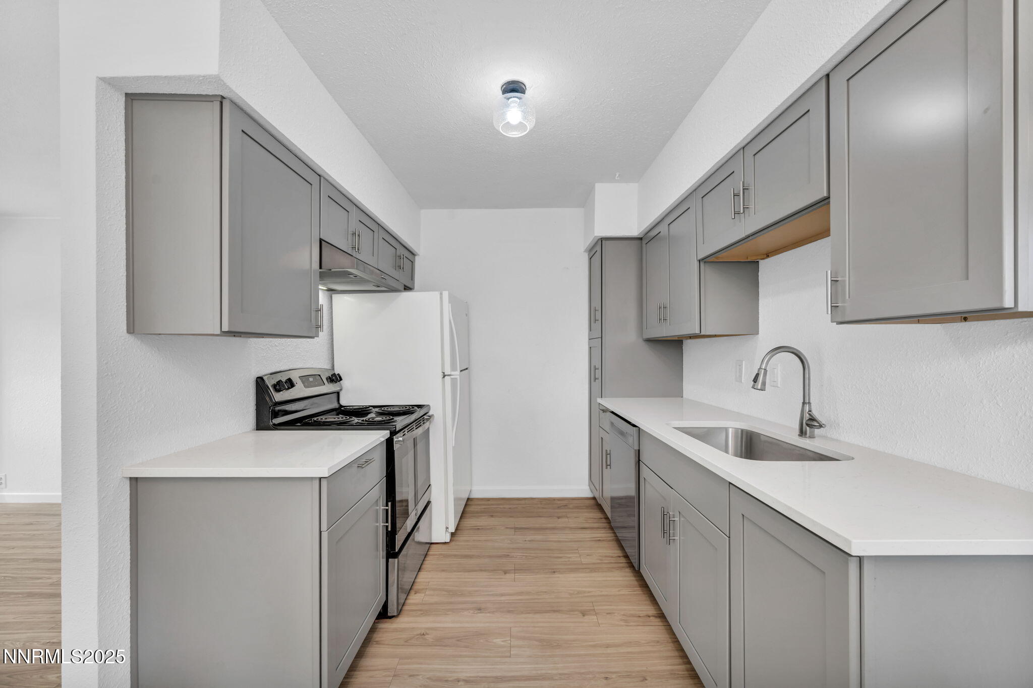 59-web-or-mls-1281-e-10th-st