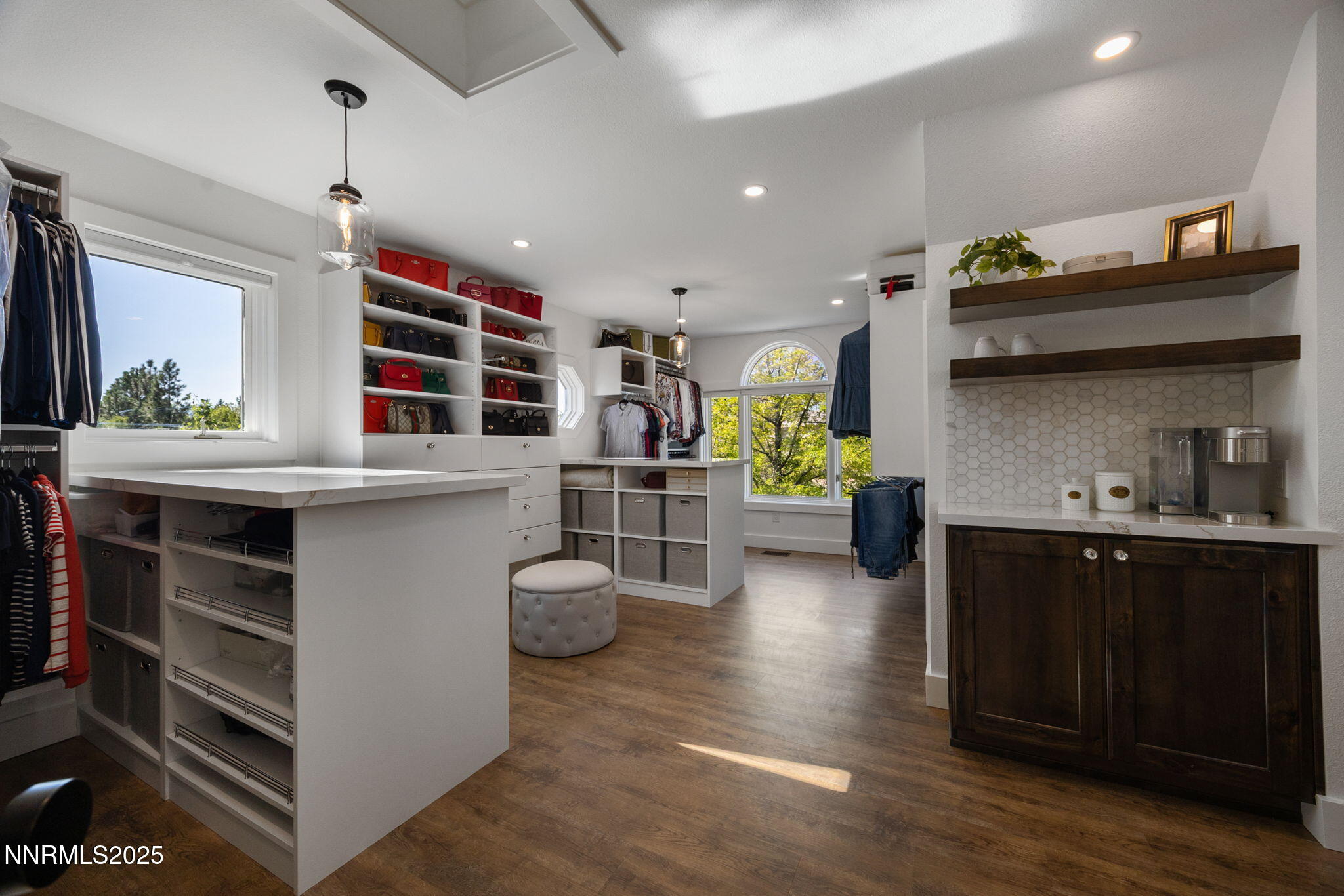 89-web-or-mls-13205 Welcome upstairs-14