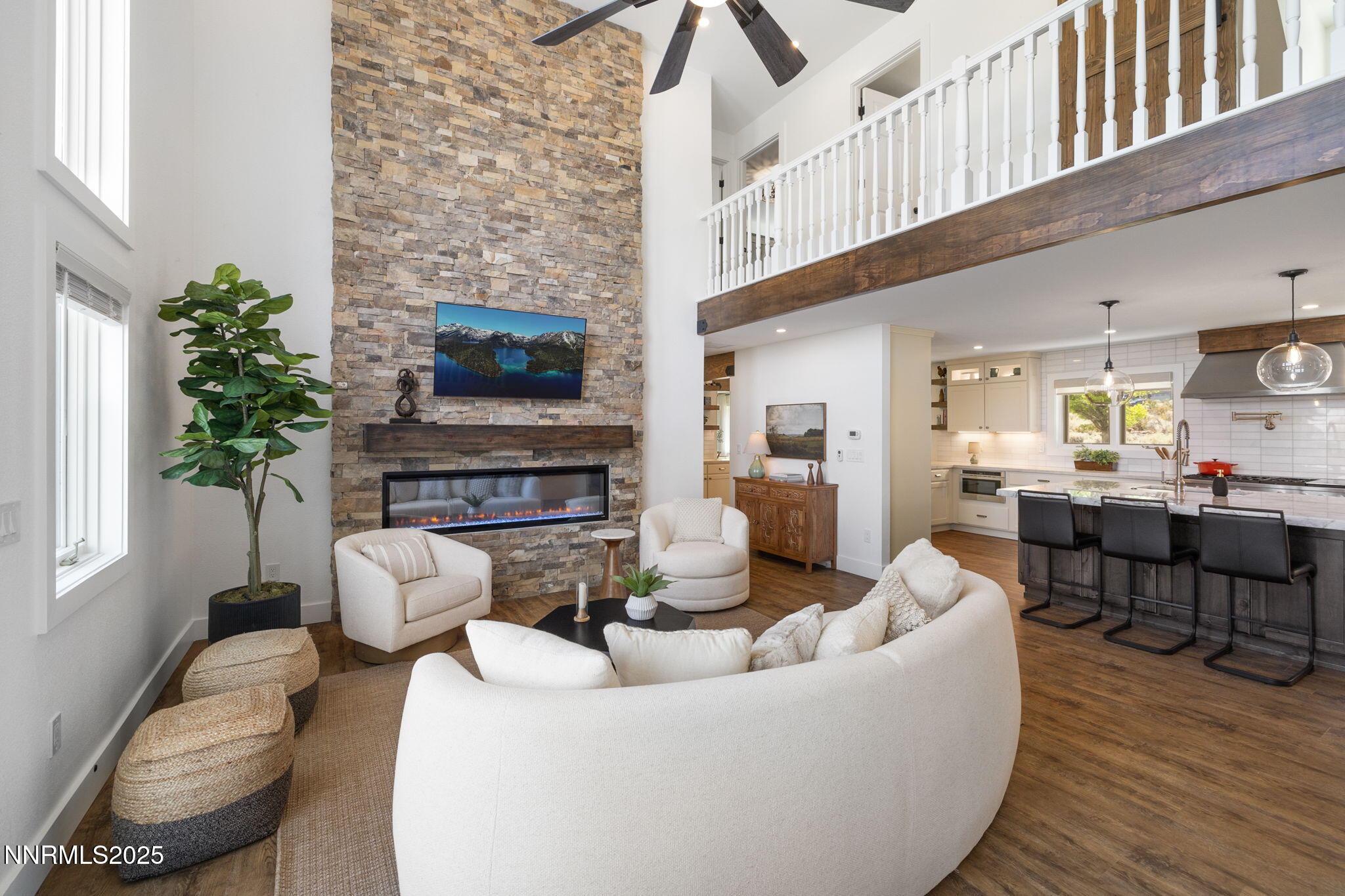 51-web-or-mls-13205 Welcome Way-24