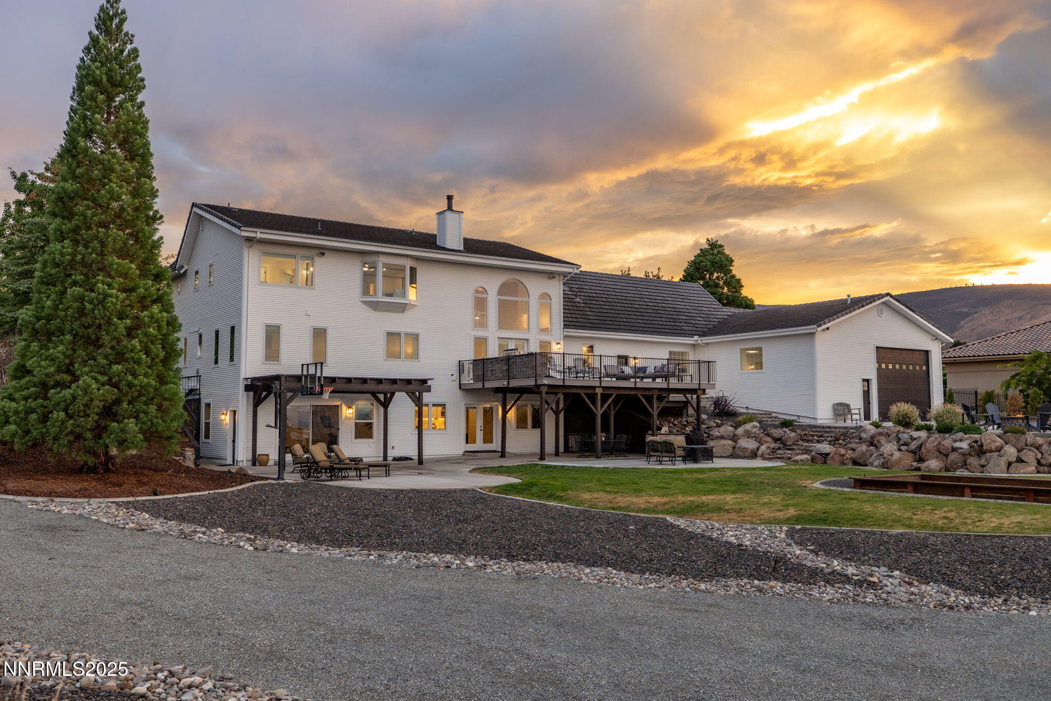 24-web-or-mls-13205 Welcome Way Twilight