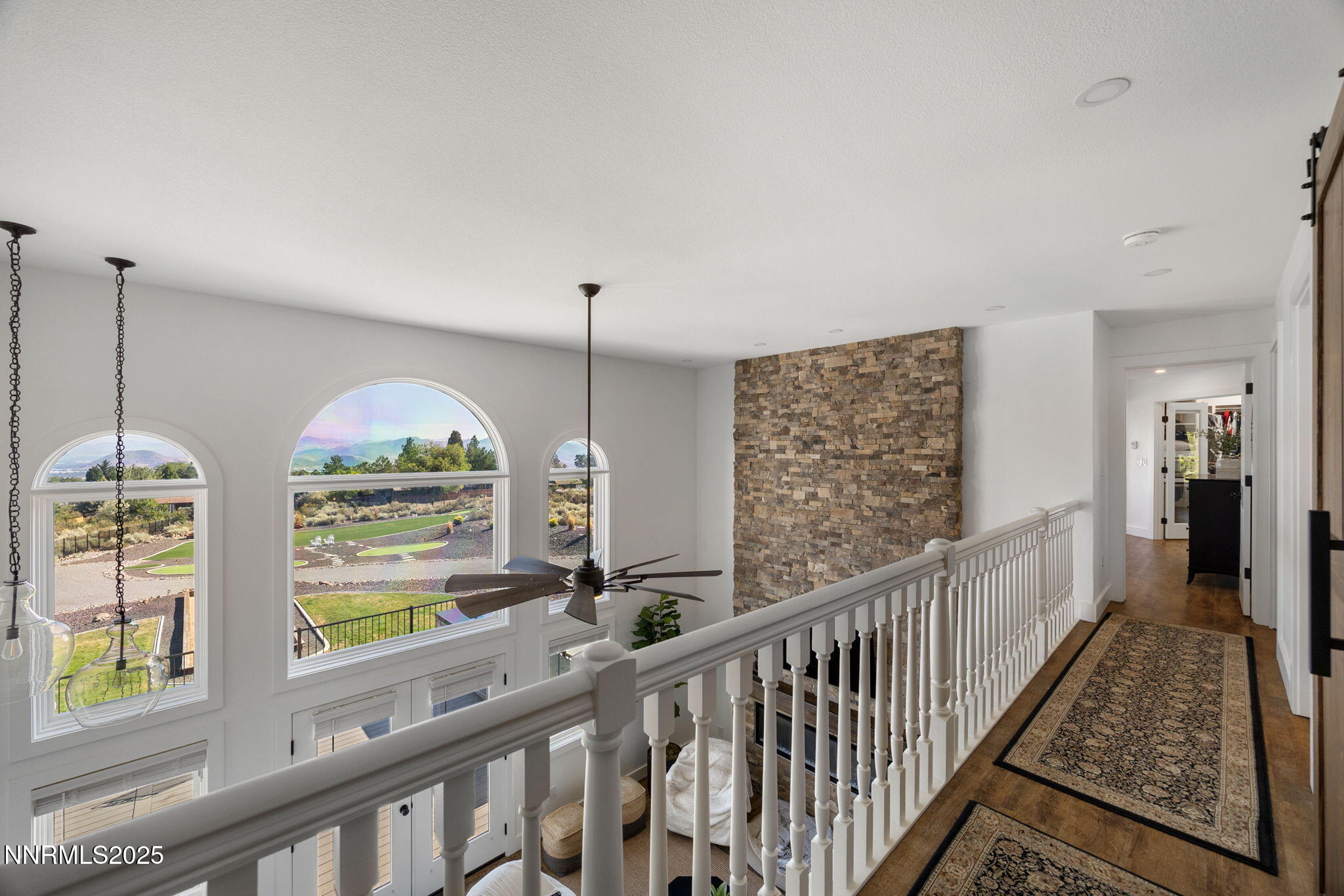 93-web-or-mls-13205 Welcome upstairs-18