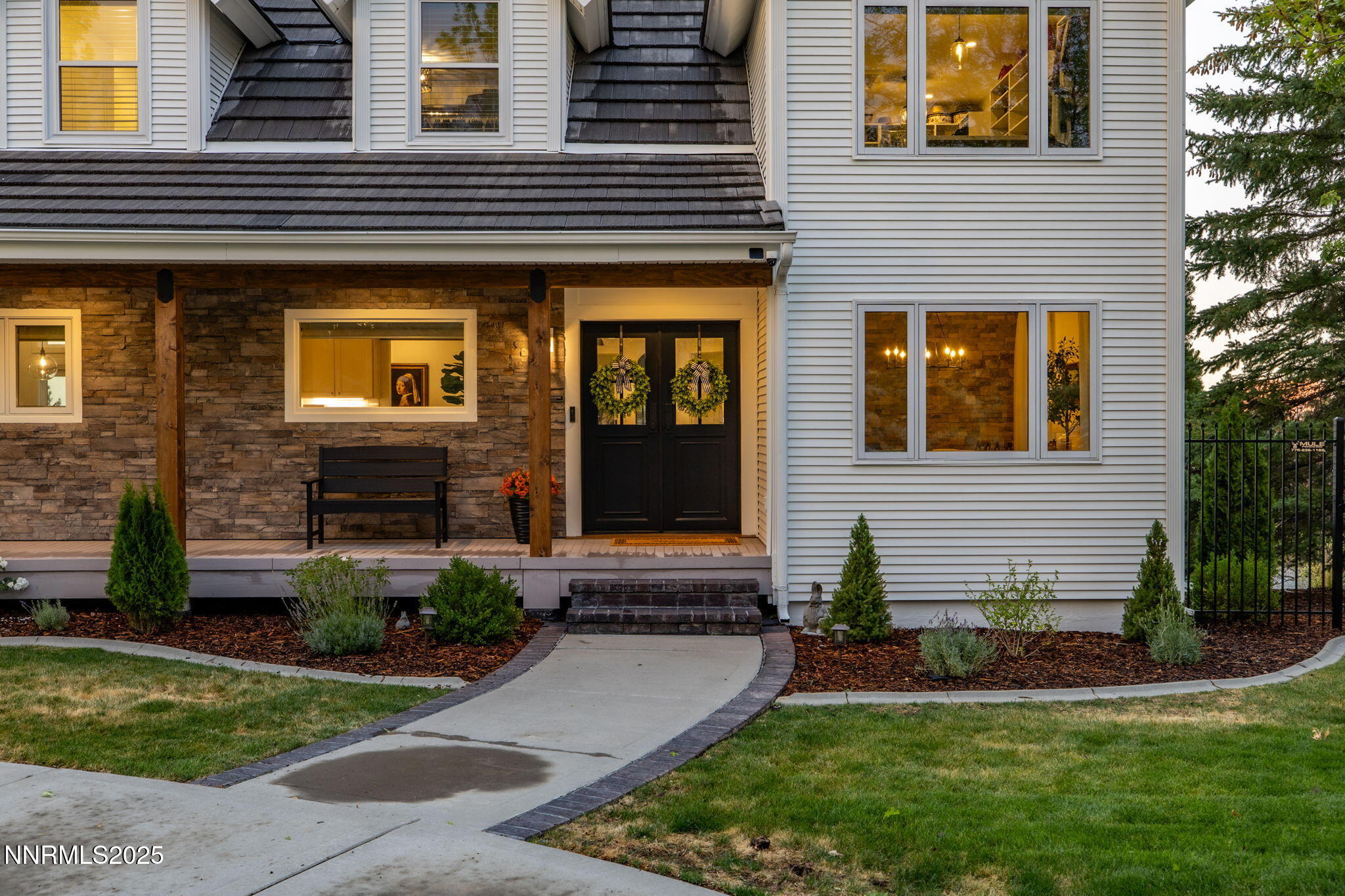 23-web-or-mls-13205 Welcome Way Twilight