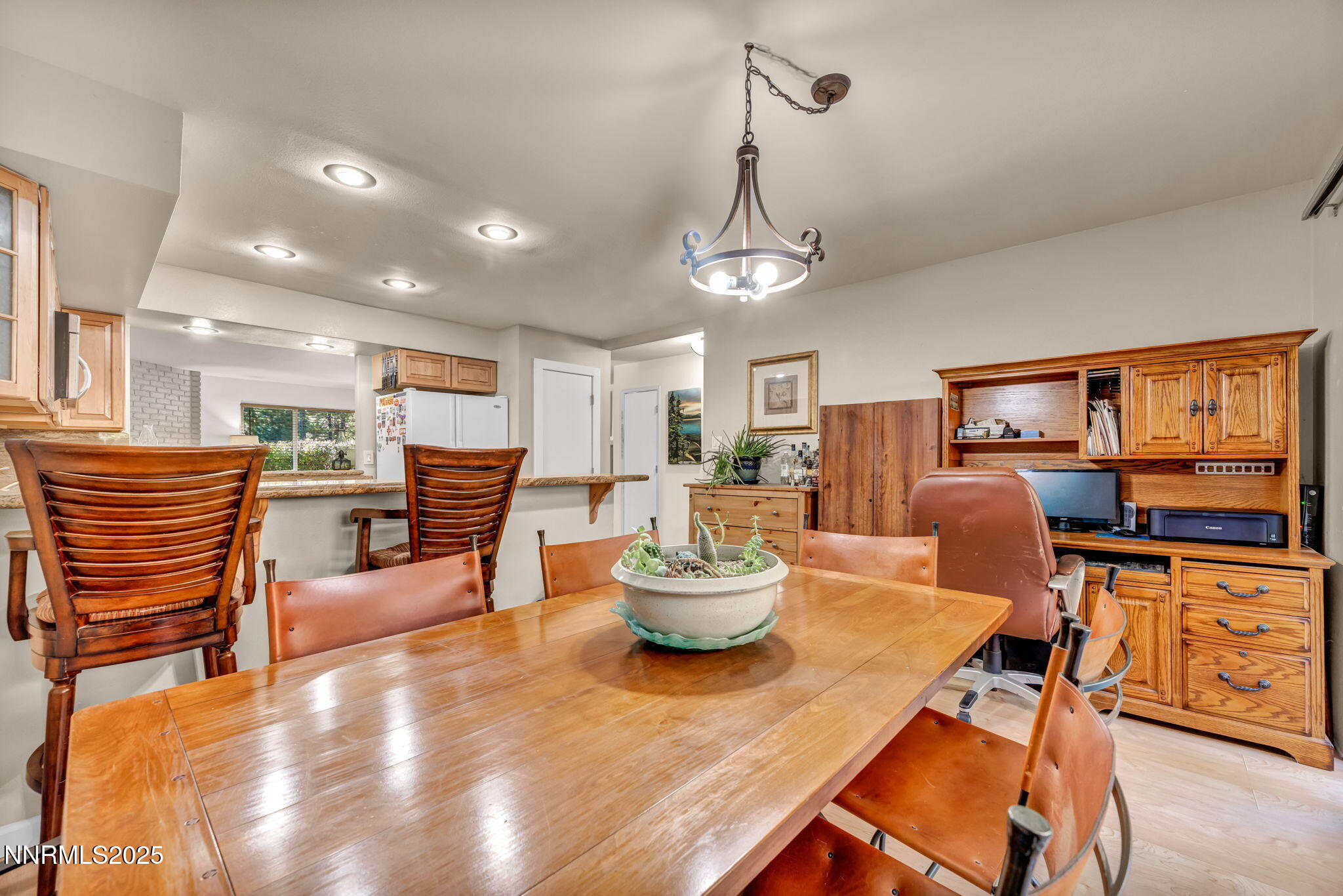 39-web-or-mls-866-northwood-blvd-6