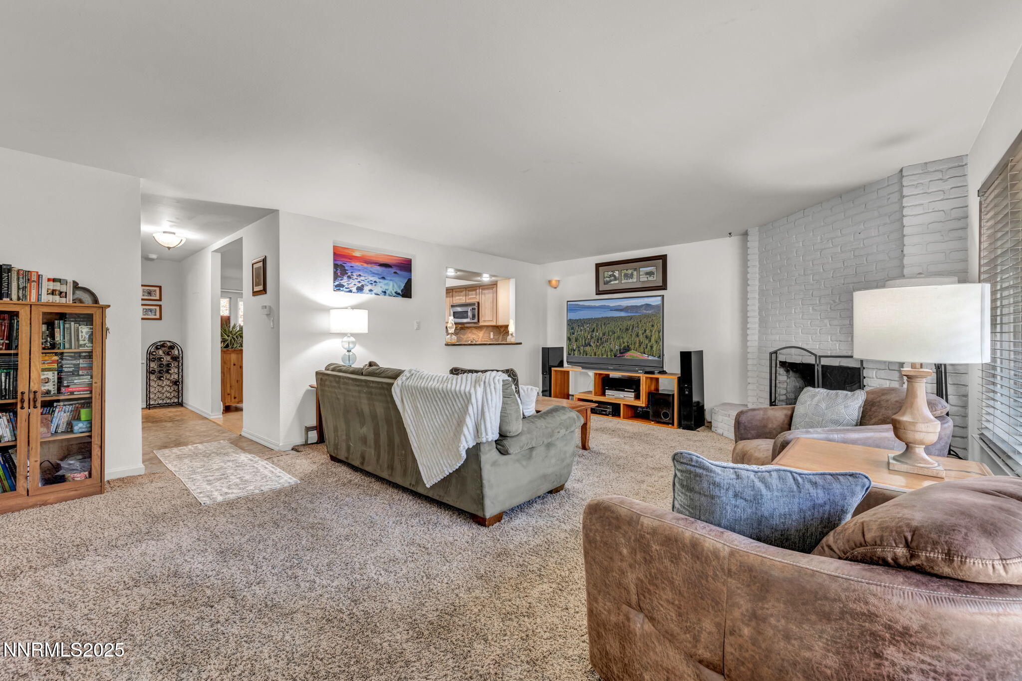 32-web-or-mls-866-northwood-blvd-6