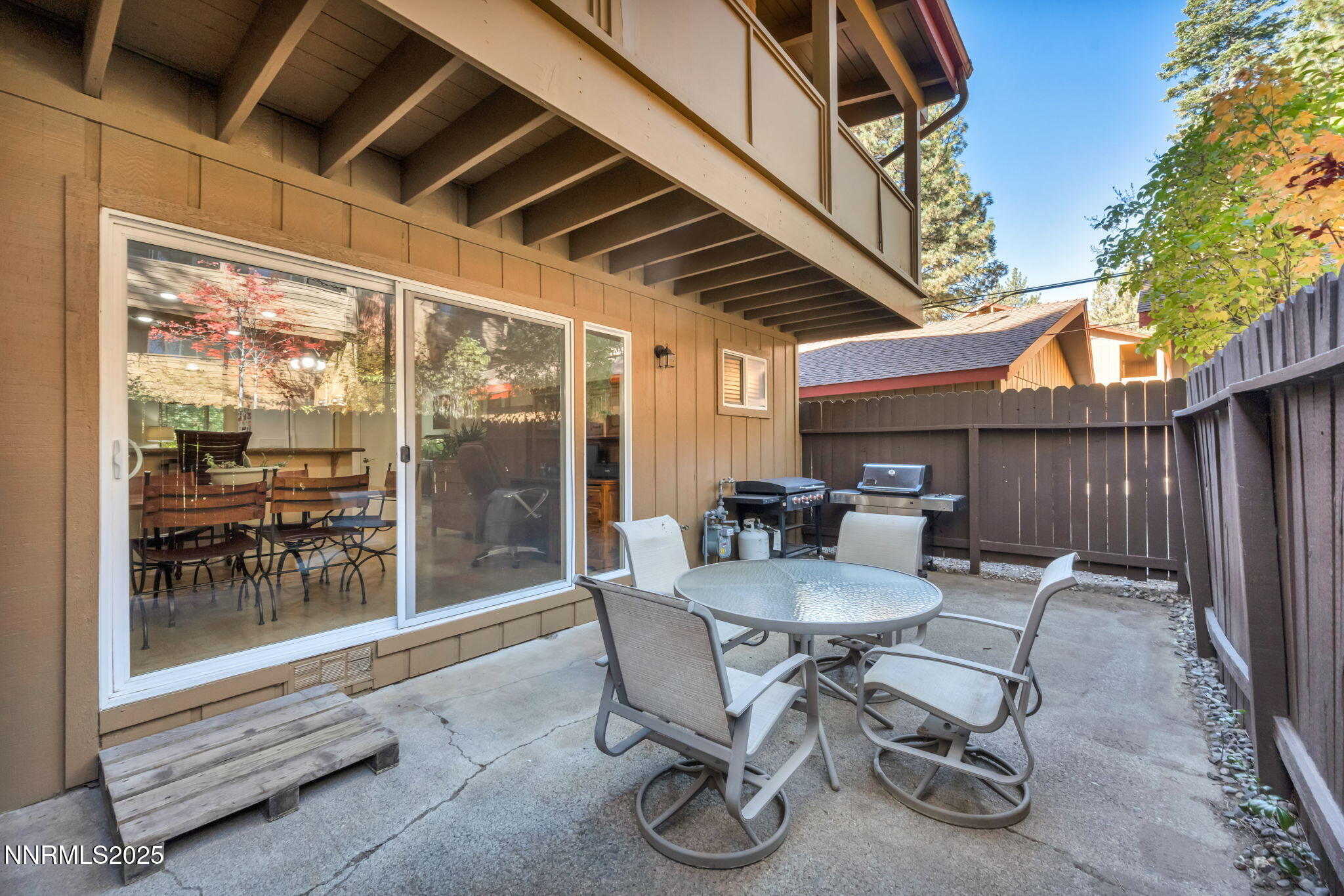 11-web-or-mls-866-northwood-blvd-6