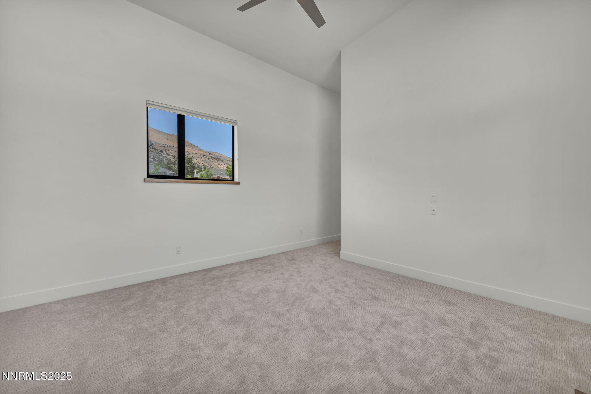 78-web-or-mls-1971-comstock-dr